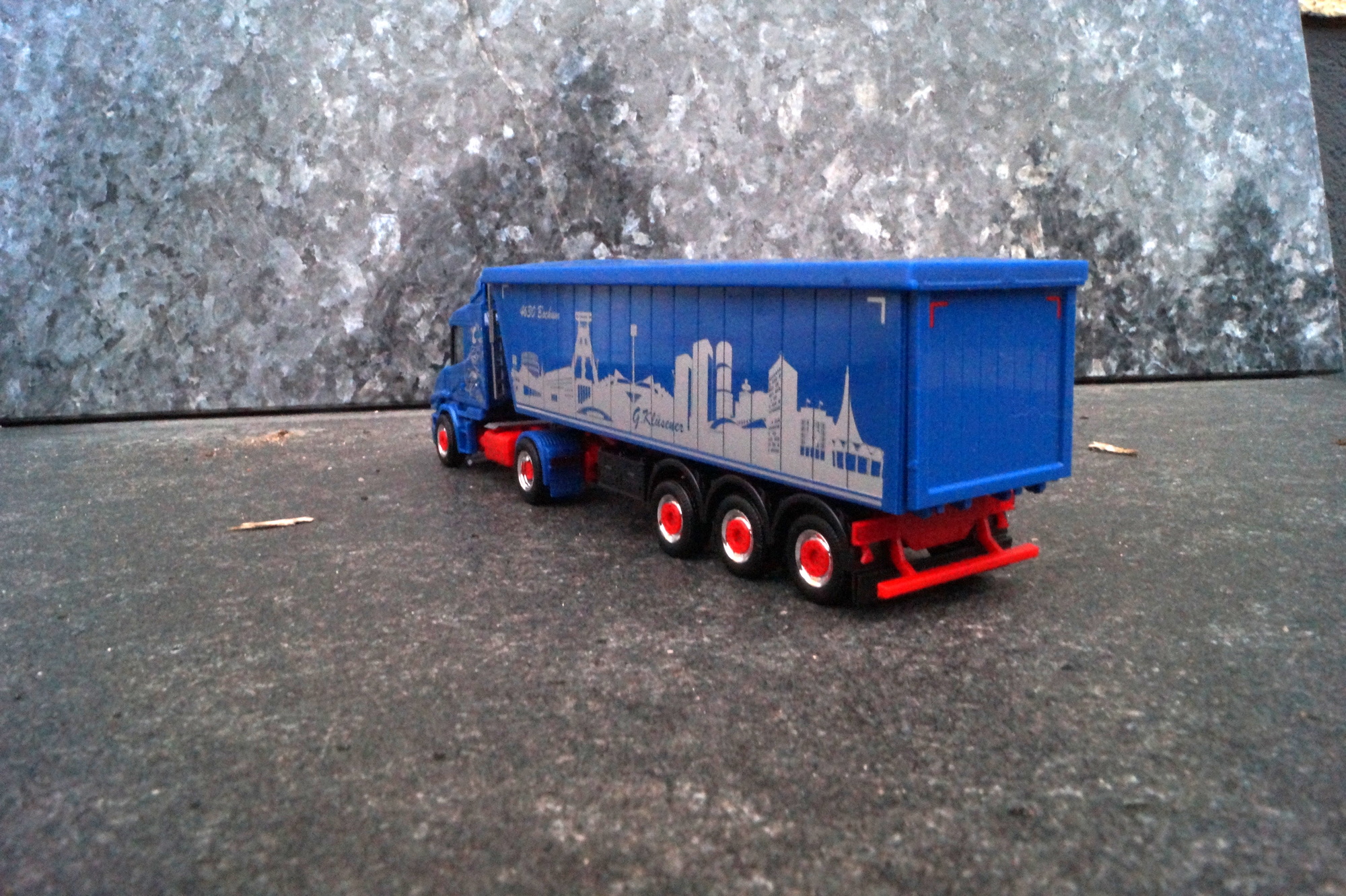 945714 -Herpa - Scania Hauber Kipp Sattelzug "Günter Klüsener Bochum"