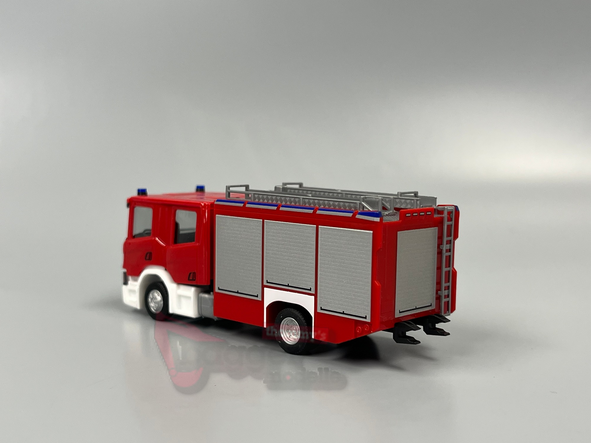 098892 - Herpa - Scania CP28 Crewcab Löschfahrzeug "Feuerwehr"