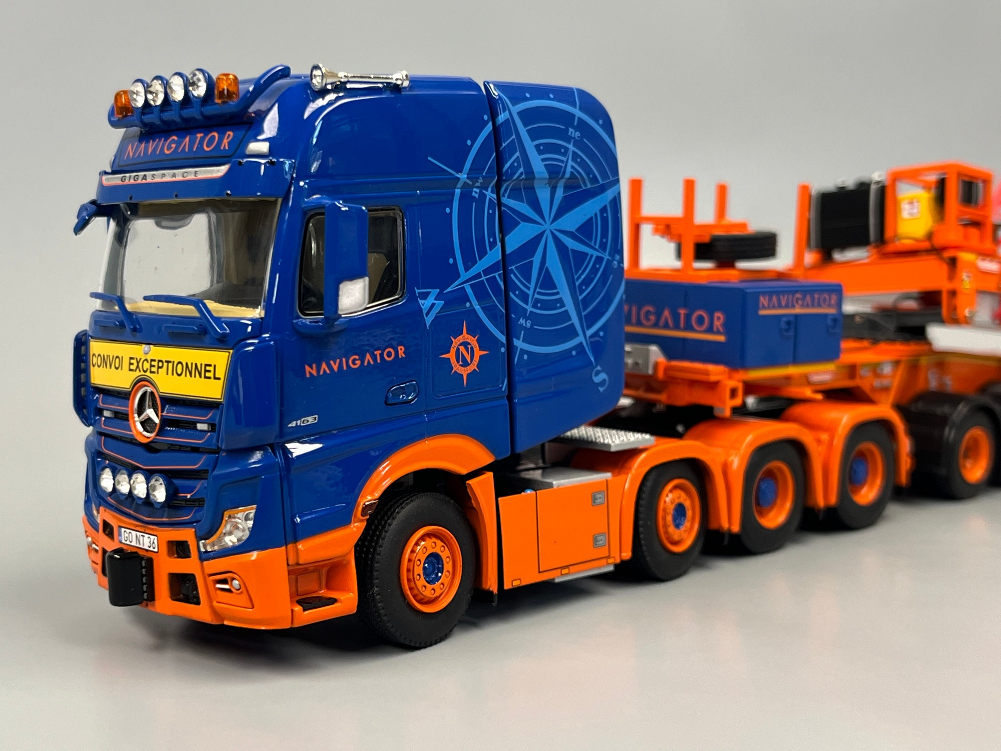 01-4561 - WSI - Mercedes Benz Actros MP5 Giga Space  4achs Windmühltransporter mit Dolly 7achs "Navigator Transport"