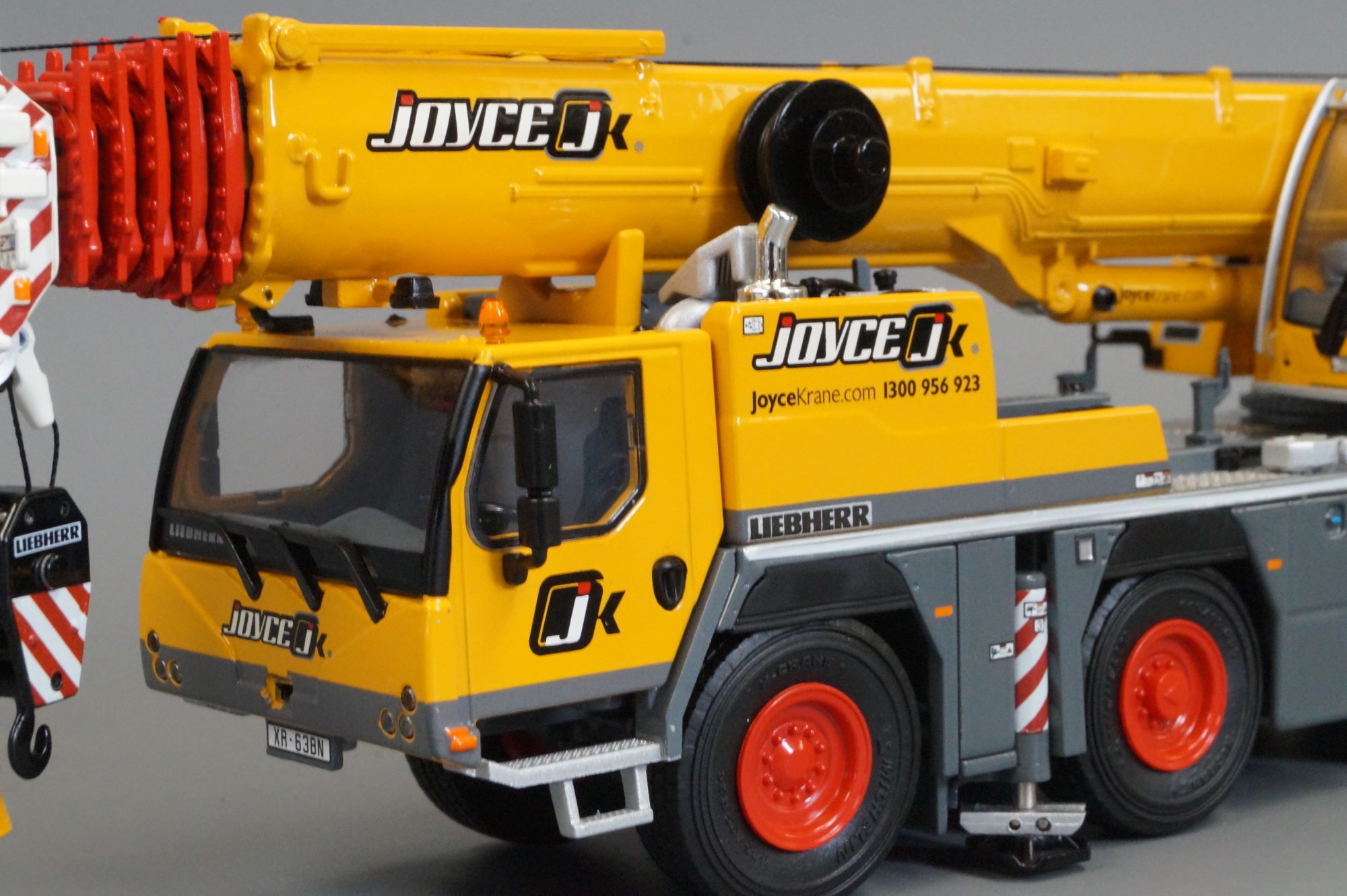 51-2133 - WSI - Liebherr LTM -4.2 Mobilkran "Joyce Krane 'Aus'