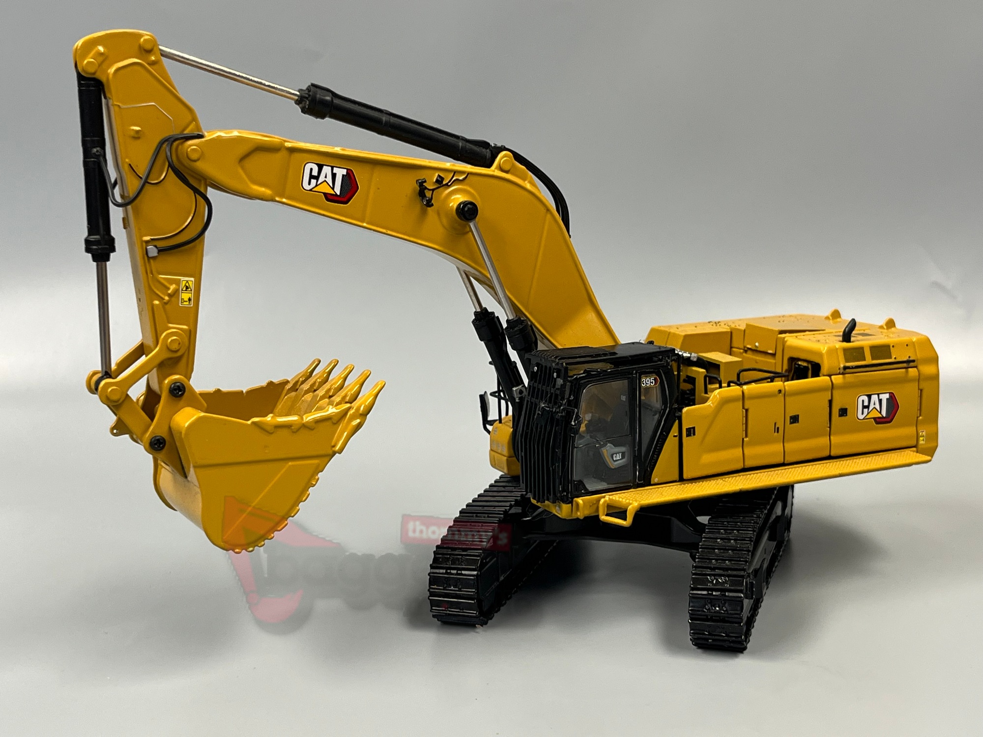 85959 - DCM - CAT 395 ME Hydraulikbagger Next Generation