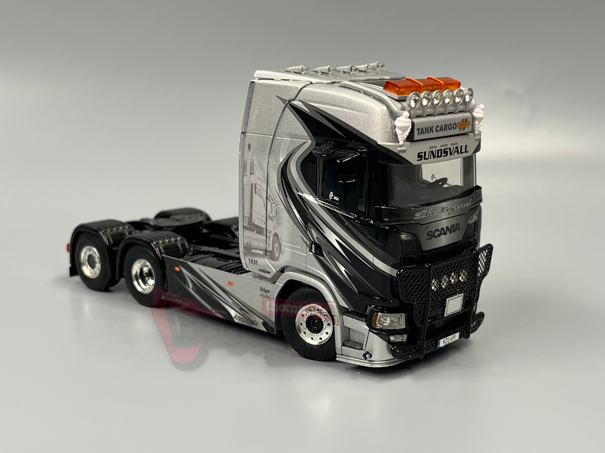 01-3744 -WSI - SCANIA S HIGHLINE CS20H ​​6x2 Nachlaufachse "Tank Cargo" SE