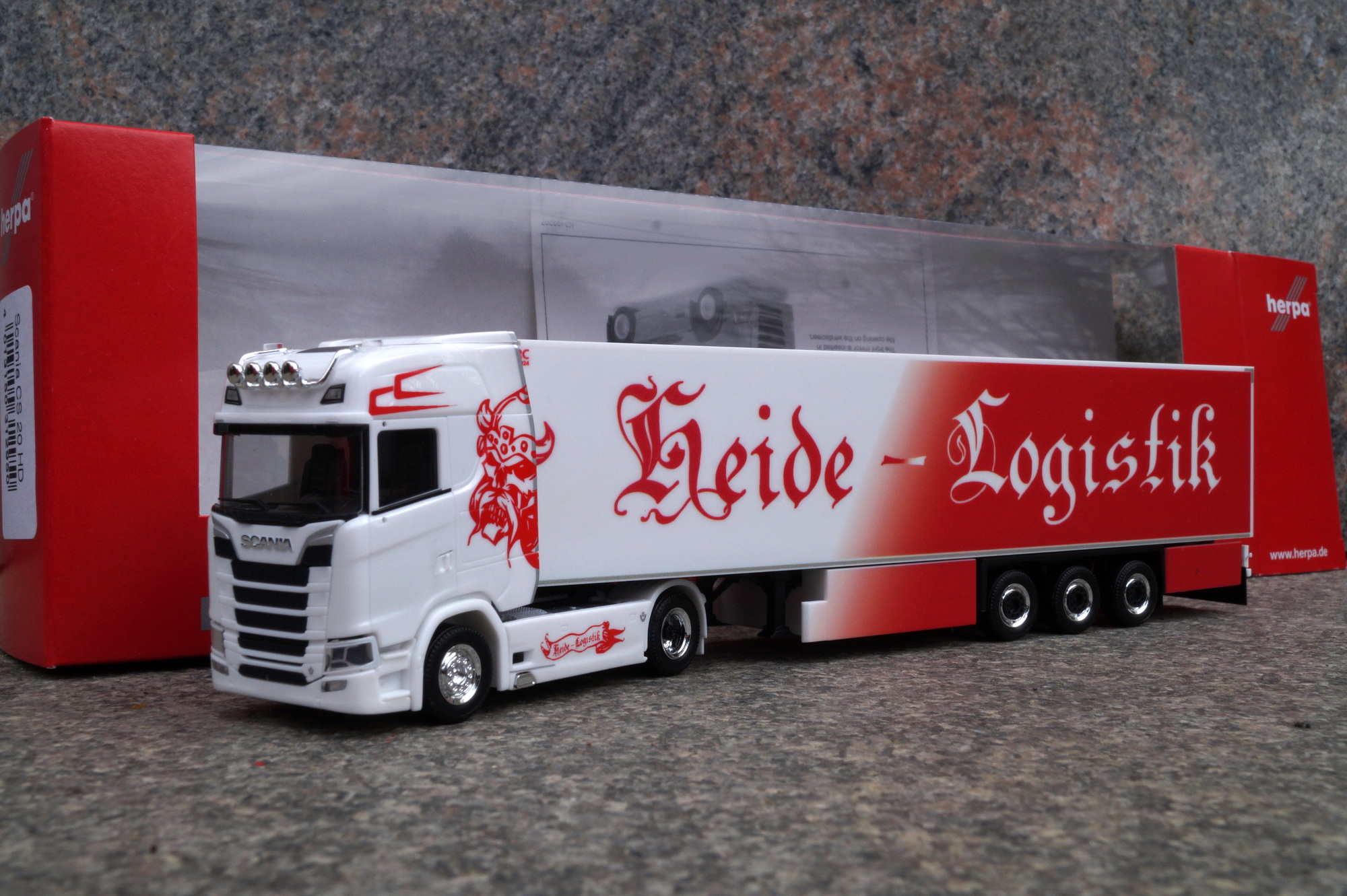 312950 - Herpa - Scania CS 20 HD Kühlkoffer-Sattelzug „Heide Logistik“