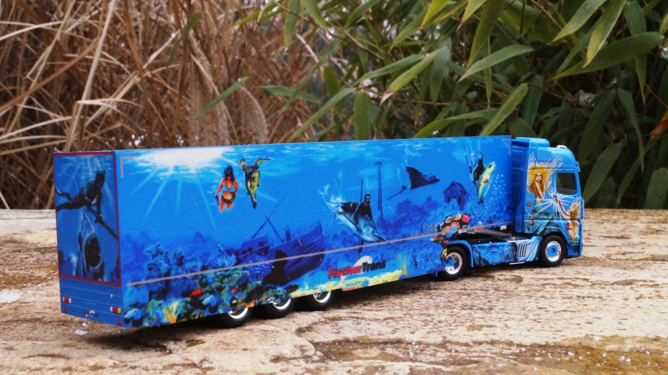 121668 - Herpa - Mercedes-Benz Actros Bigspace Kühlkoffer-Sattelzug "Fischer-Trans"