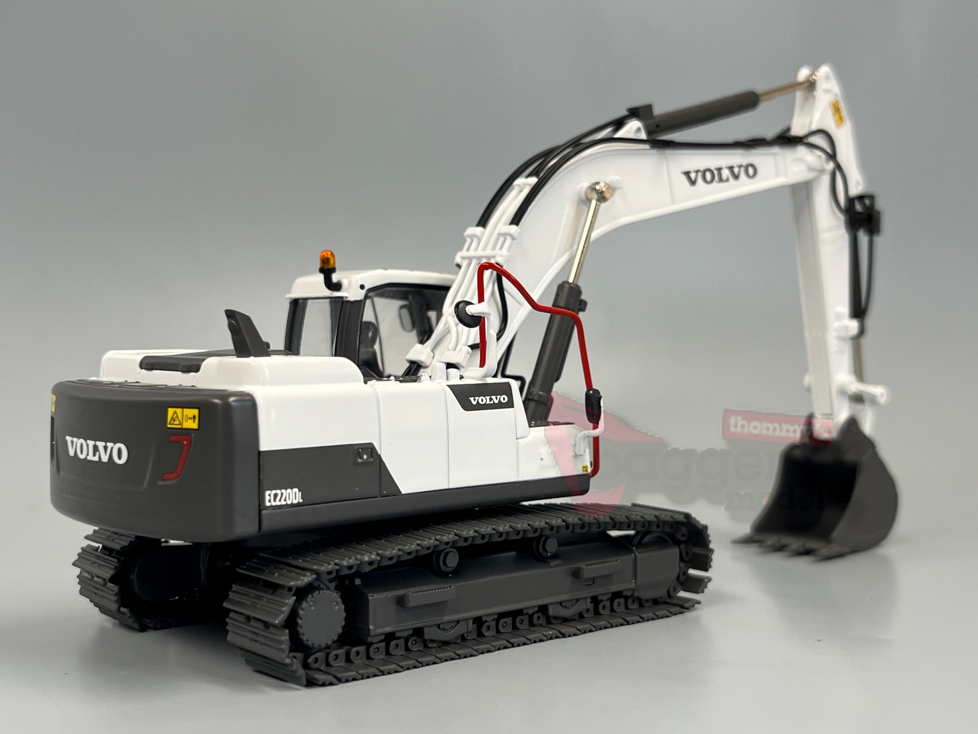 64-2017 -WSI - Volvo EC 220 Kettenbagger weiß