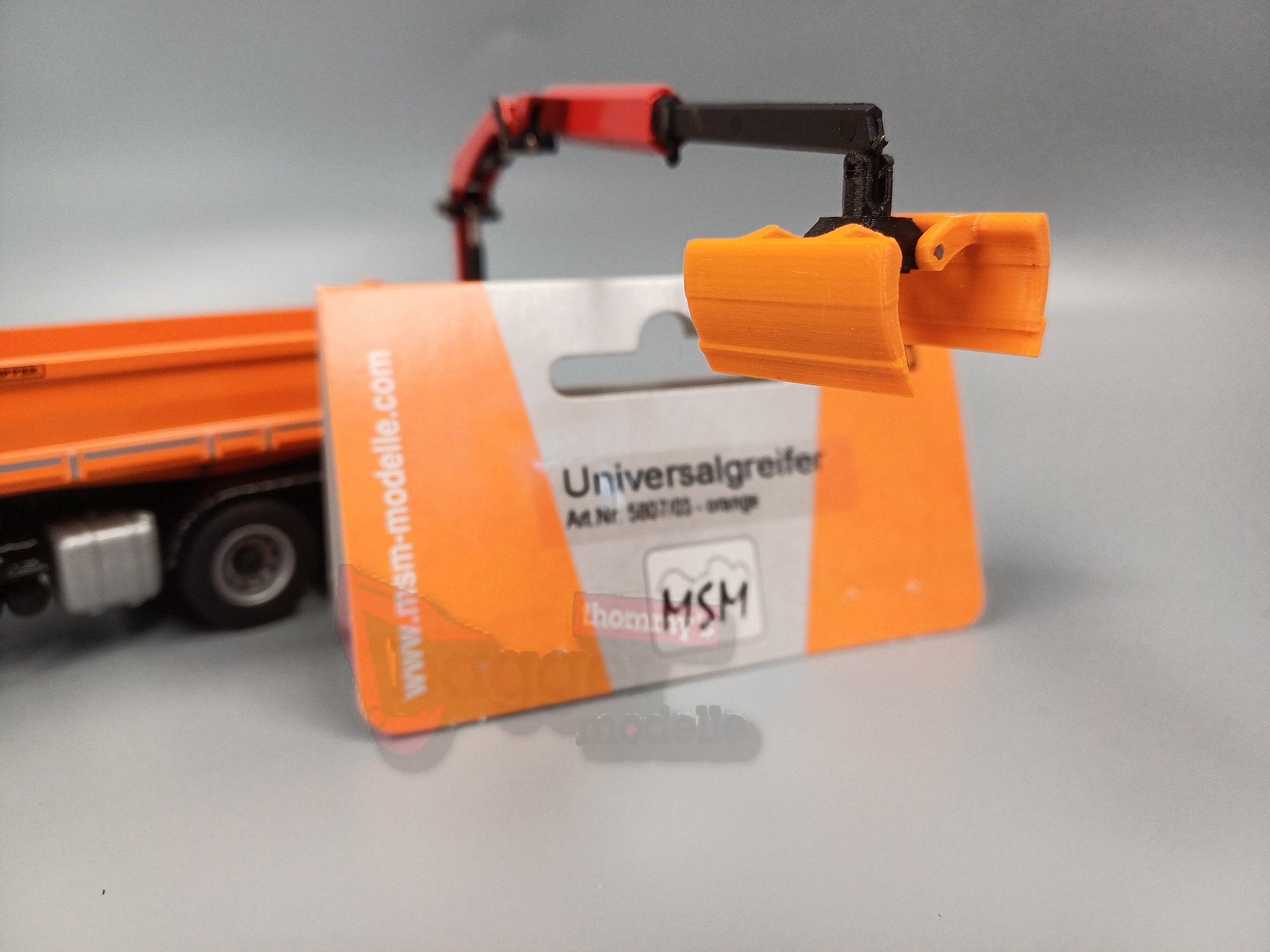 5807-3 -MSM - Universalgreifer  orange