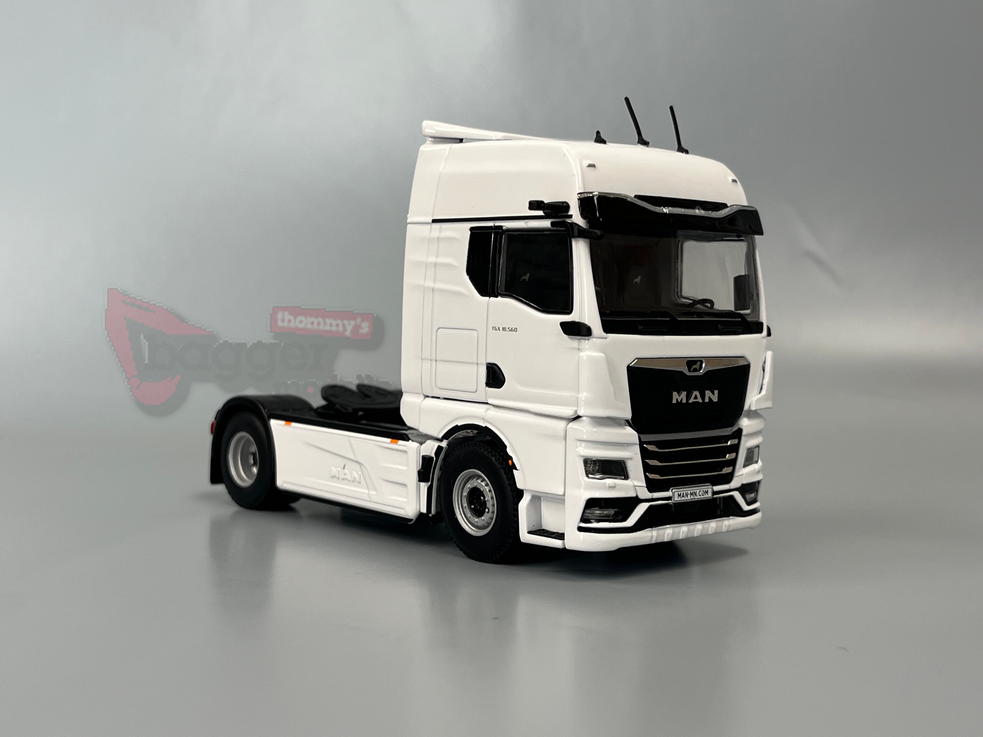 03-2061 -WSI - MAN TGX GX  2achs Solo Zugmaschine weiß