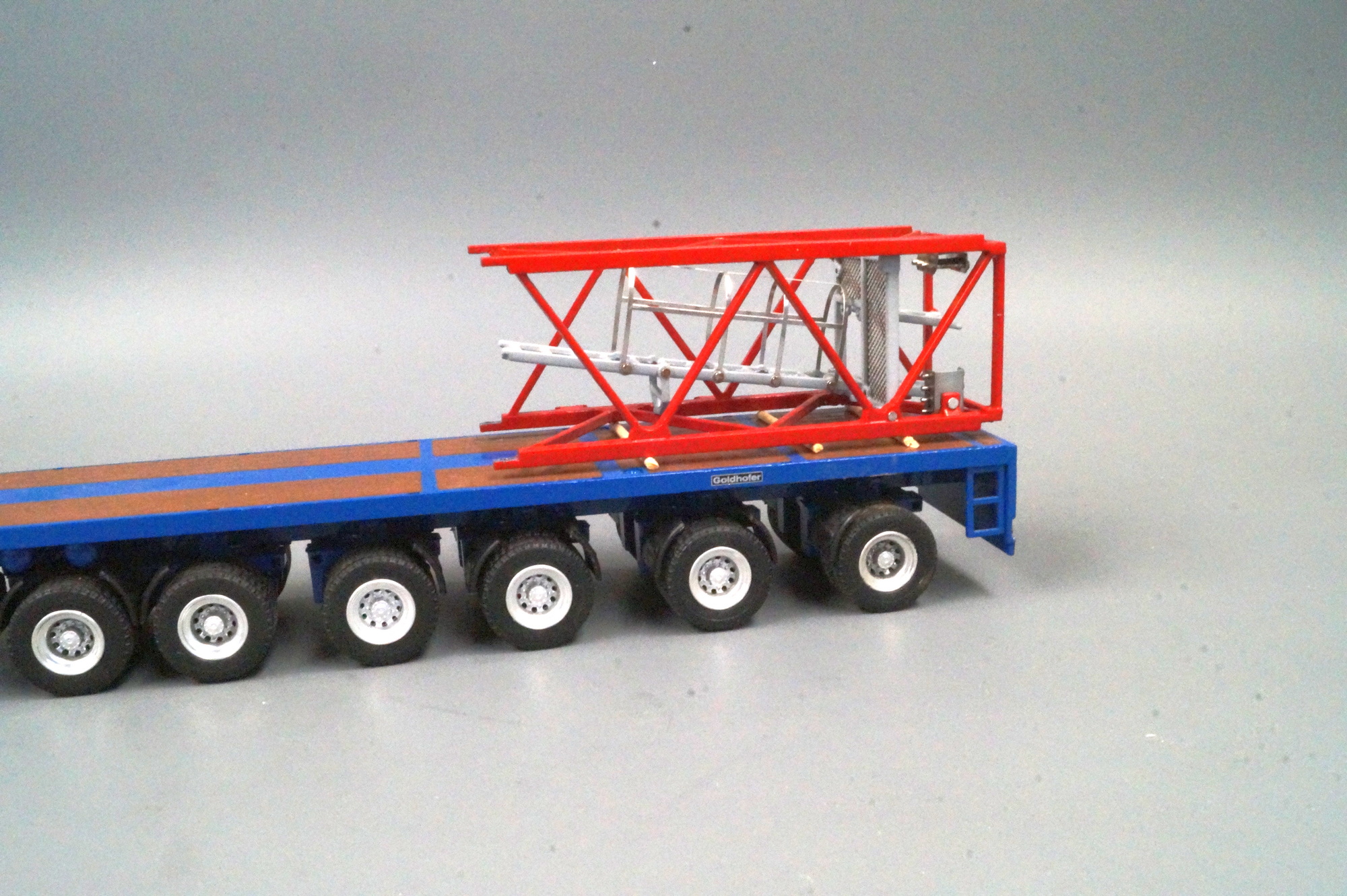 Zubehör Ladegut  Potain Turmstück  Länge 10,5cm 3,5 x3.5cm  rot