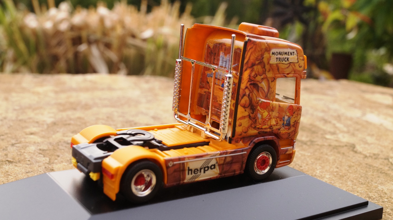 110822- Herpa - Scania R Zugmaschine "Herpa Monument Truck", PC
