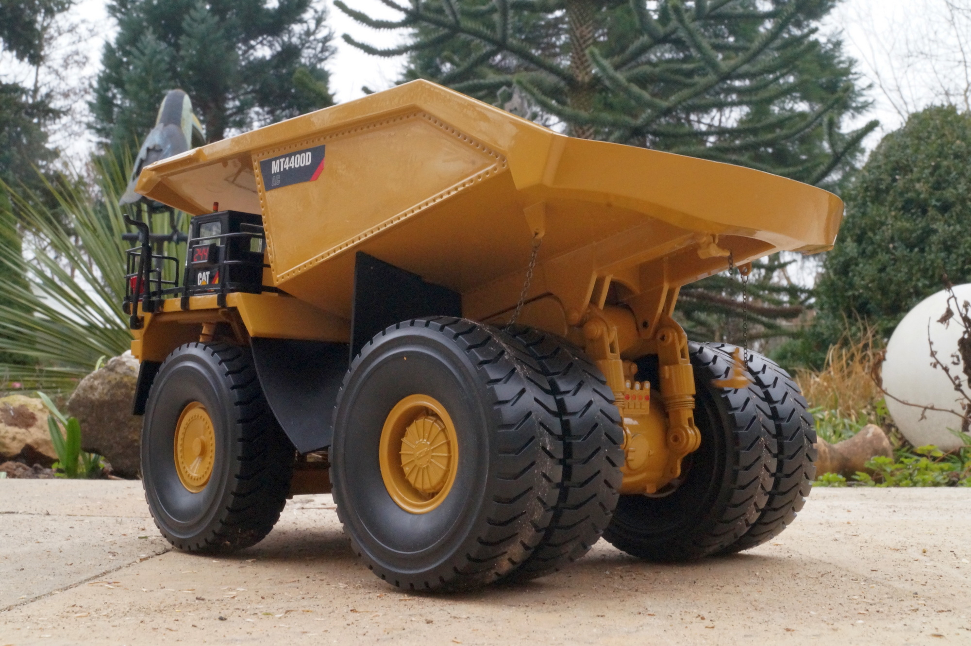 CAT MT 4400D Muldenkipper