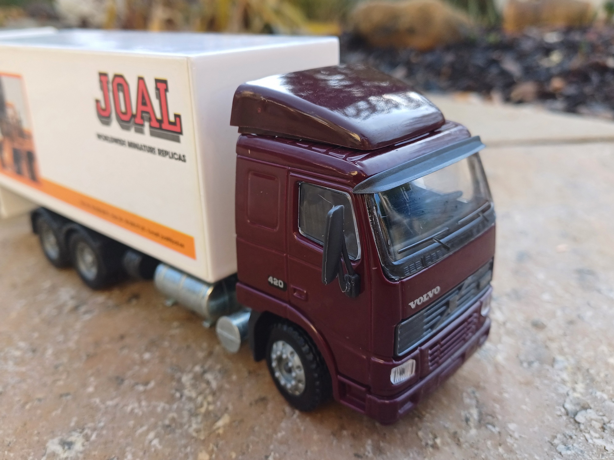 Volvo FH 16 3achs mit 5achs Hängerzug Gigaliner