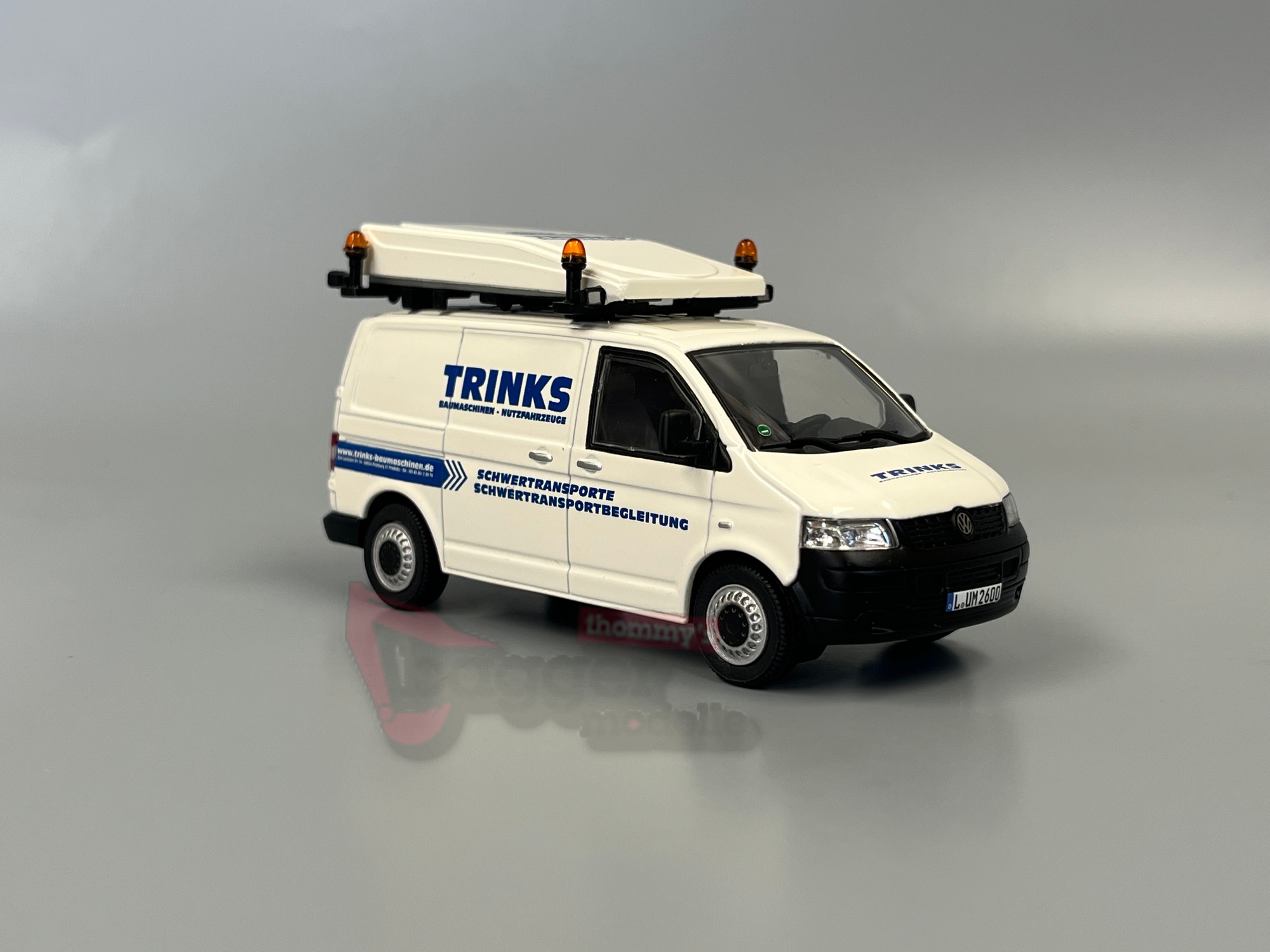 01-4978 - WSI - Volkswagen VW BF3 Transporter Begleitfahrzeug "Trinks"