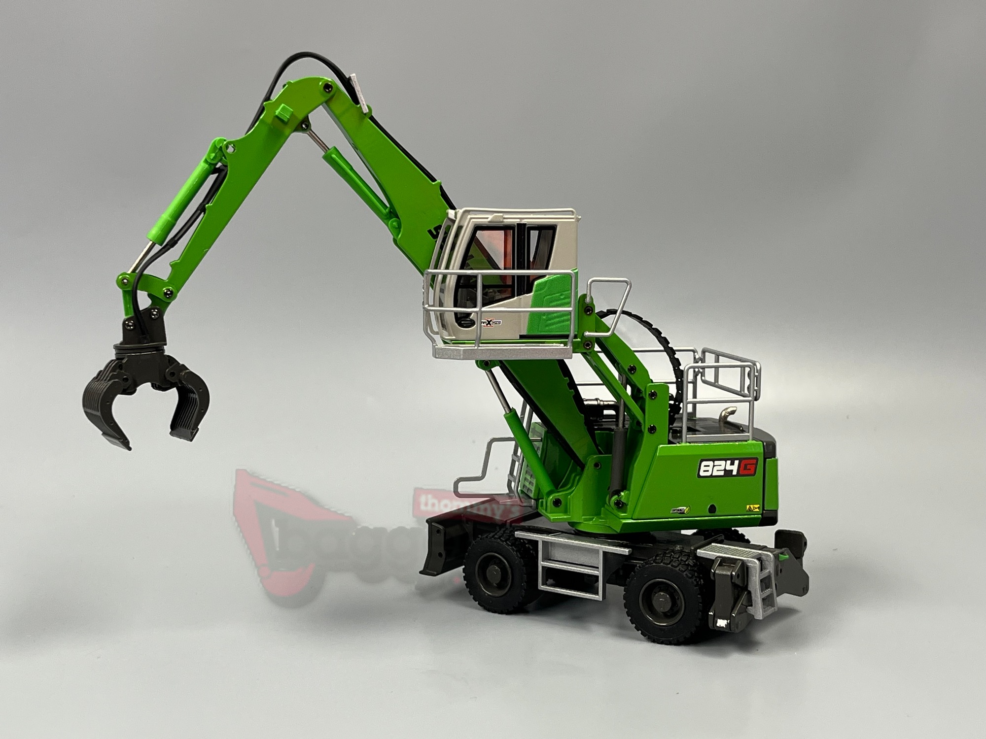 2230 - Conrad - SENNEBOGEN 824 G Materialumschlagmaschine