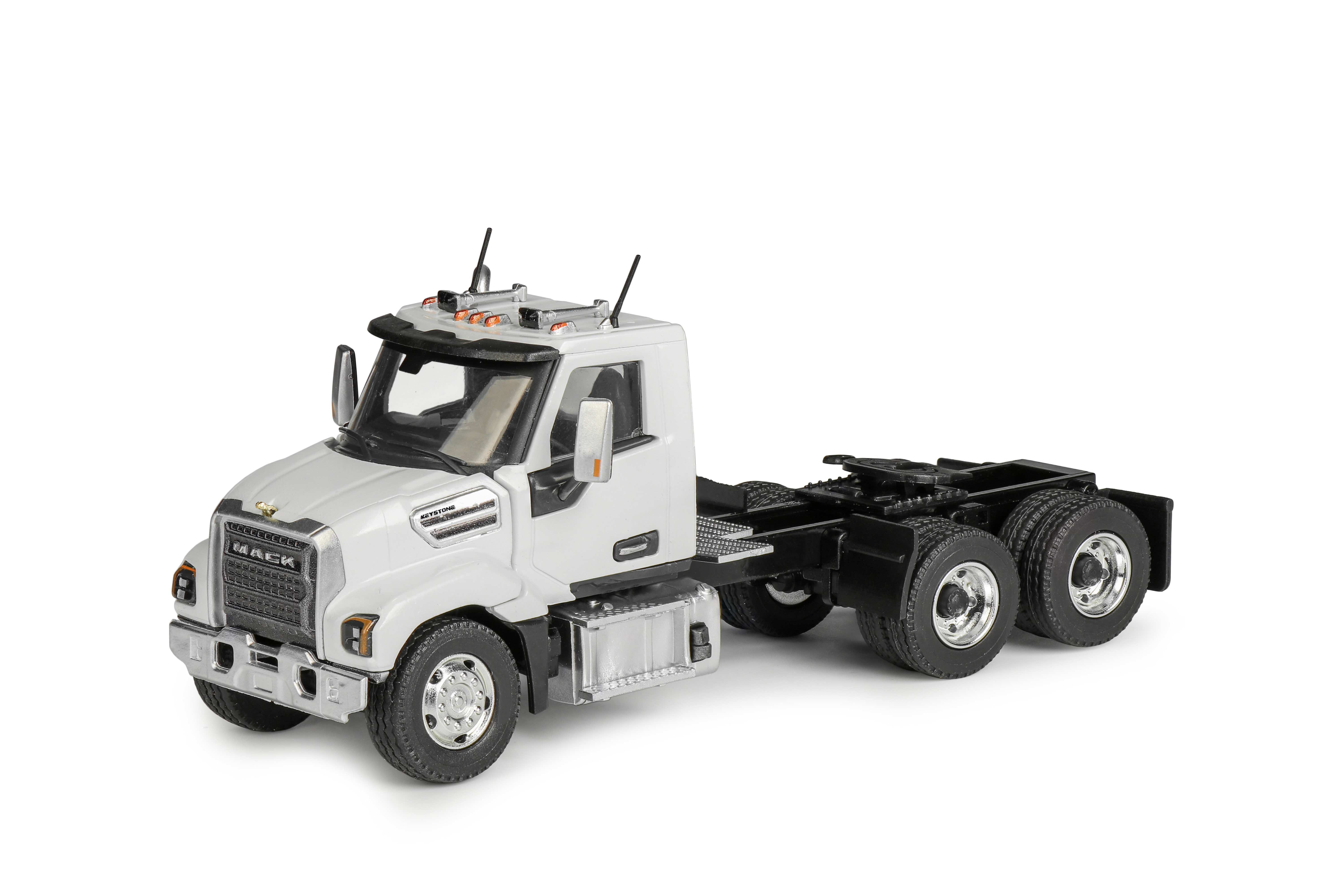 86005 - Conrad - MACK Keystone Day Cab Zugmaschine weiss