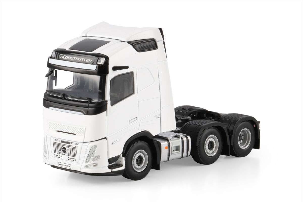 03-2058 - WSI - Volvo FH Aero Globetrotter 6x2 Zugmaschine - White Line -
