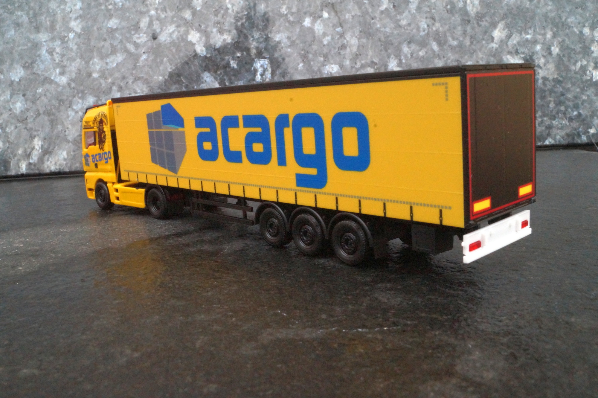 313094 - Herpa  - MAN TGX XXL Gardinenplanen-Sattelzug „Acargo / Sons of Anarchy“ (Hamburg)