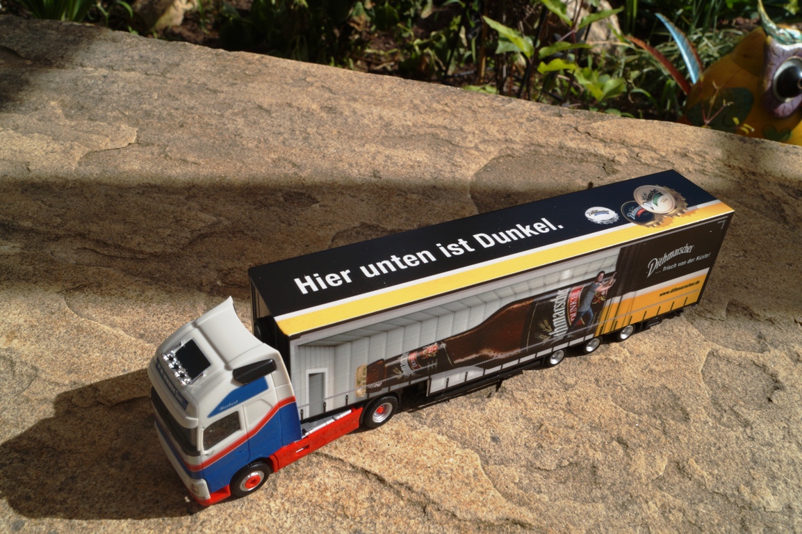 926775 - Herpa - Volvo FH GL XL Gardinenplanen Sattelzug  "Dithmarscher"