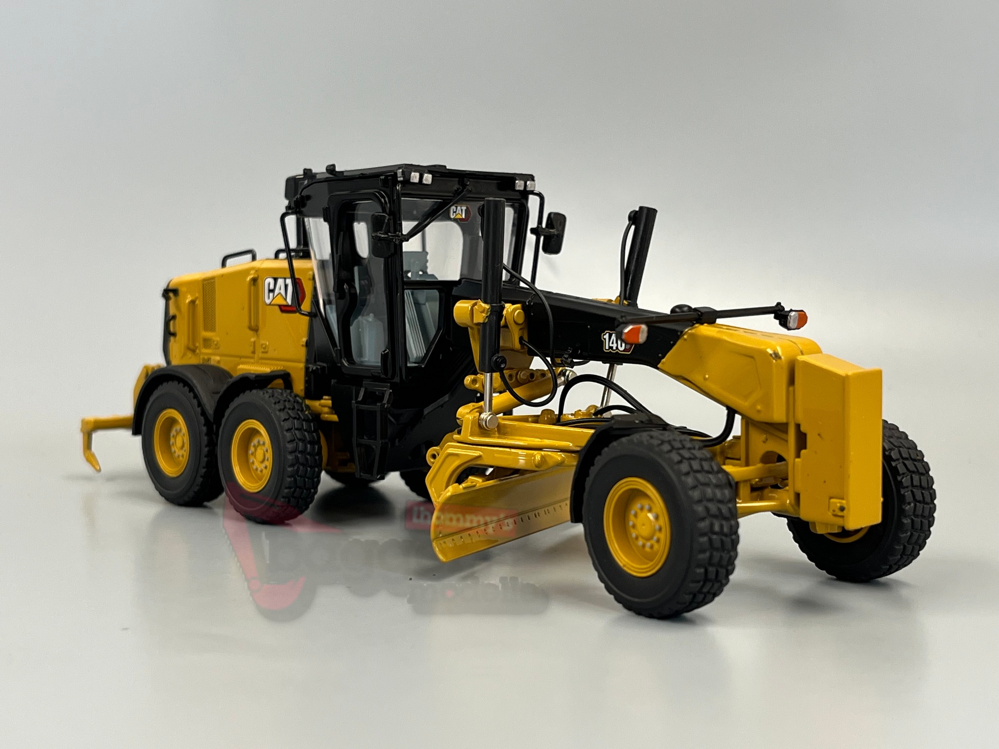 85794 -DCM - CAT 140 LVR Motor Grader