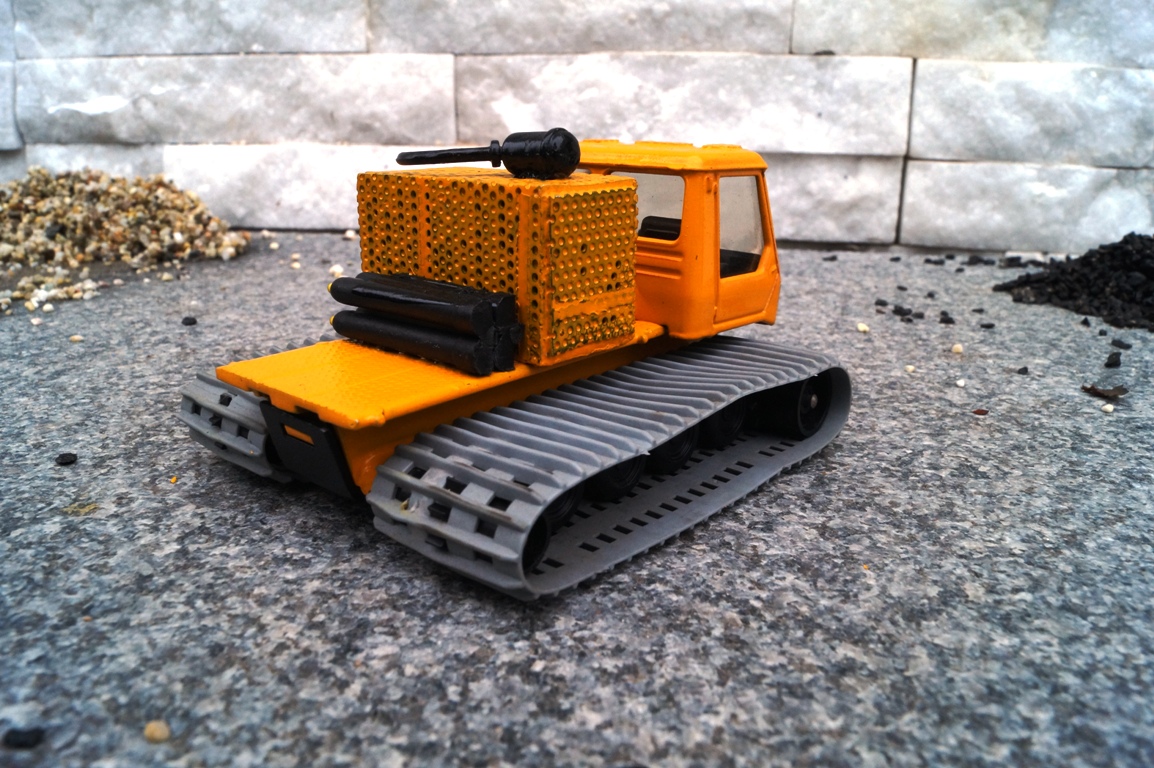 Mercedes Benz  Pistenbulli mit Generator