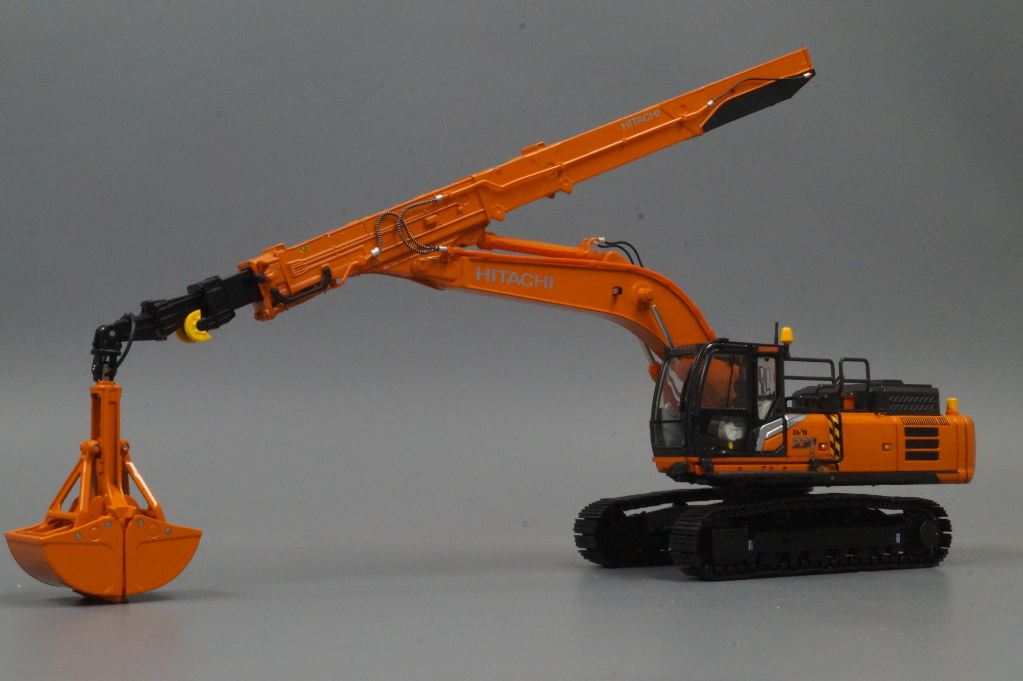 30143-3 -Replicars - HITACHI Bagger ZX330LC-7 mit Teleskopstiel