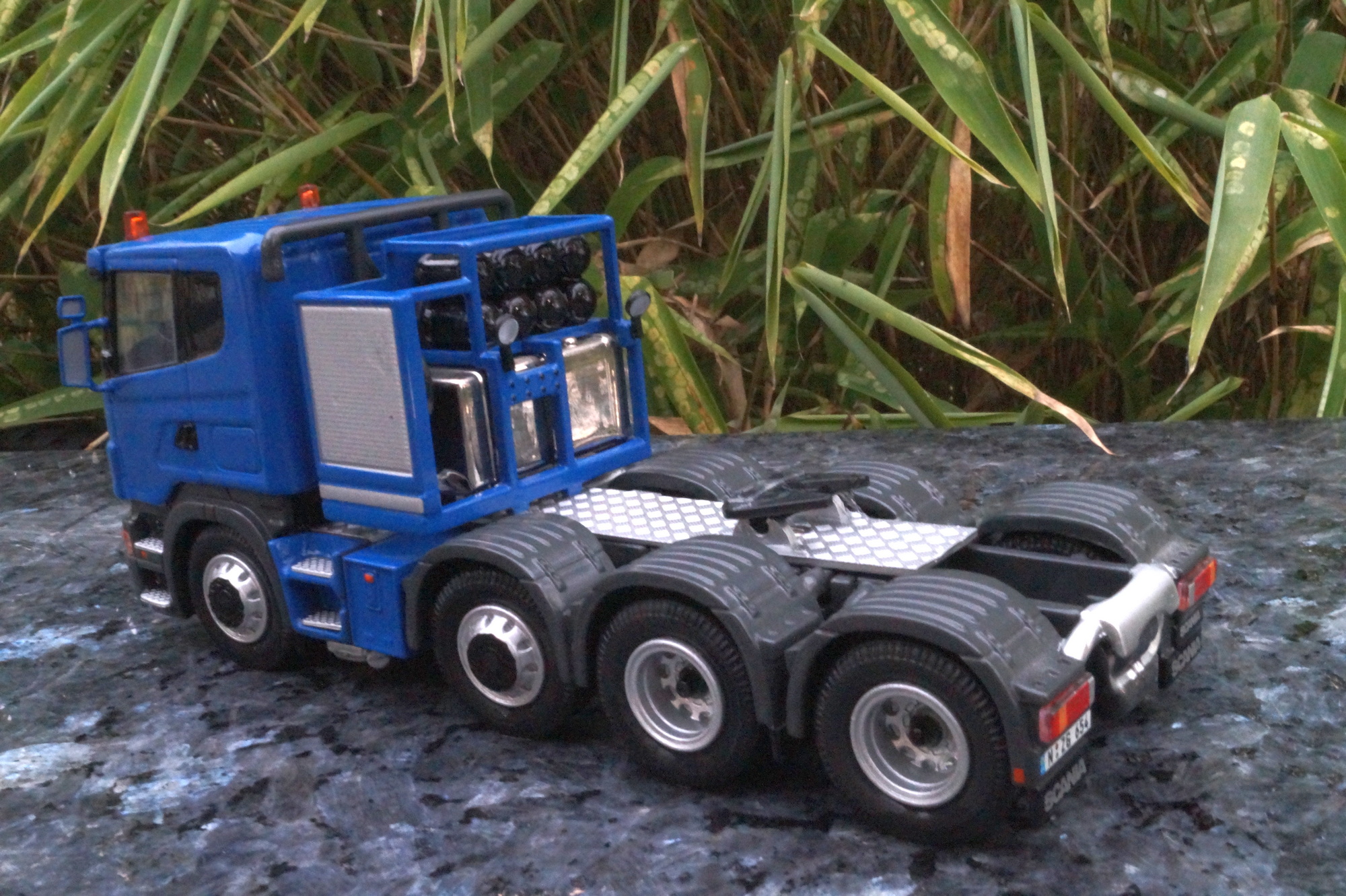 Scania  4achs Schwerlastzugmaschine