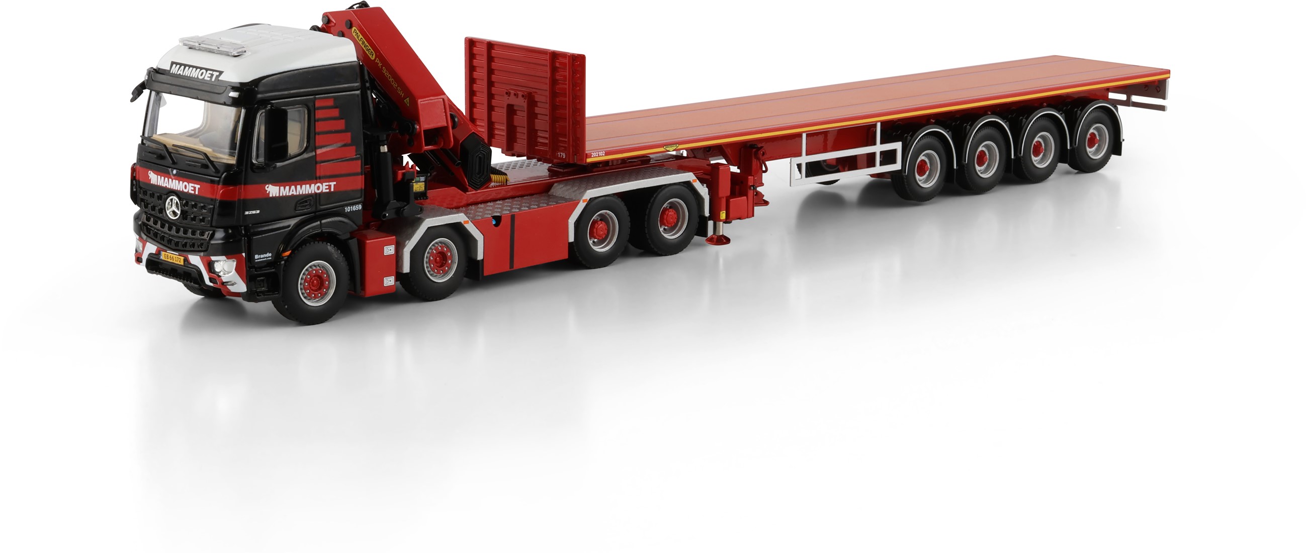 410320 - WSI - Mercedes Benz  Arocs 8x4 + Palfinger Ladekran mit 4-achsigem Tieflader "Mammoet"