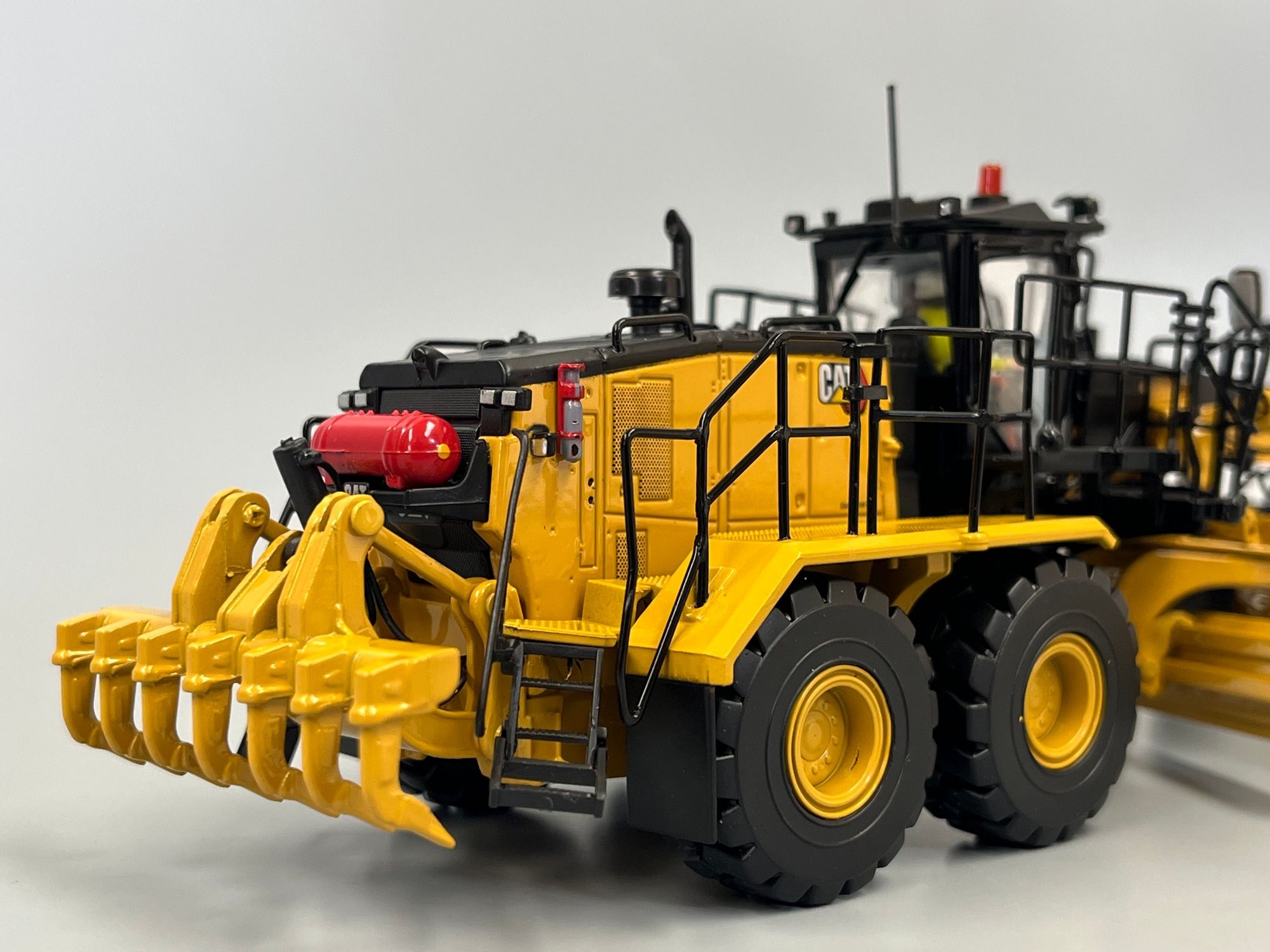 85521 -DCM - CAT 18 Motorgrader "Next Generation"