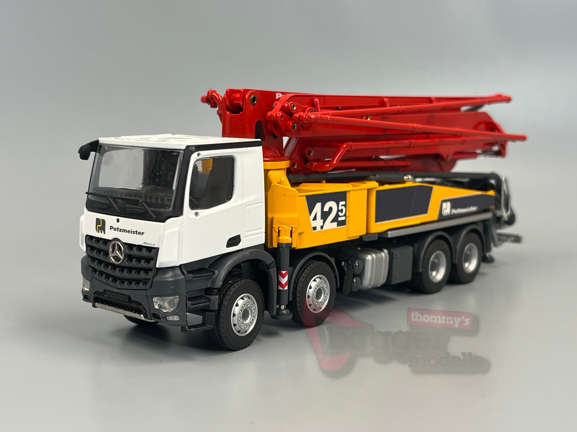 78199-6 - Conrad - Putzmeister  M42-5 RZ Betonpumpe auf  Mercedes-Benz AROCS  "Update"