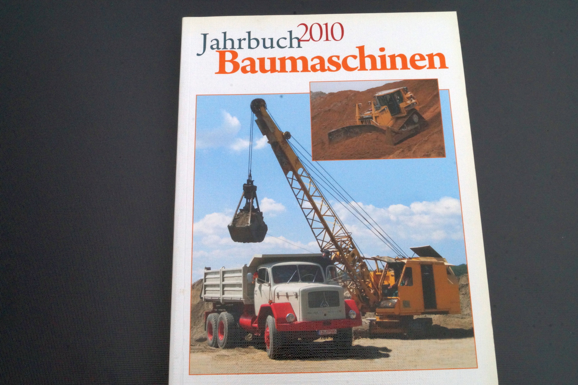 Bücher - Jahrbuch 2010 Baumaschinen
