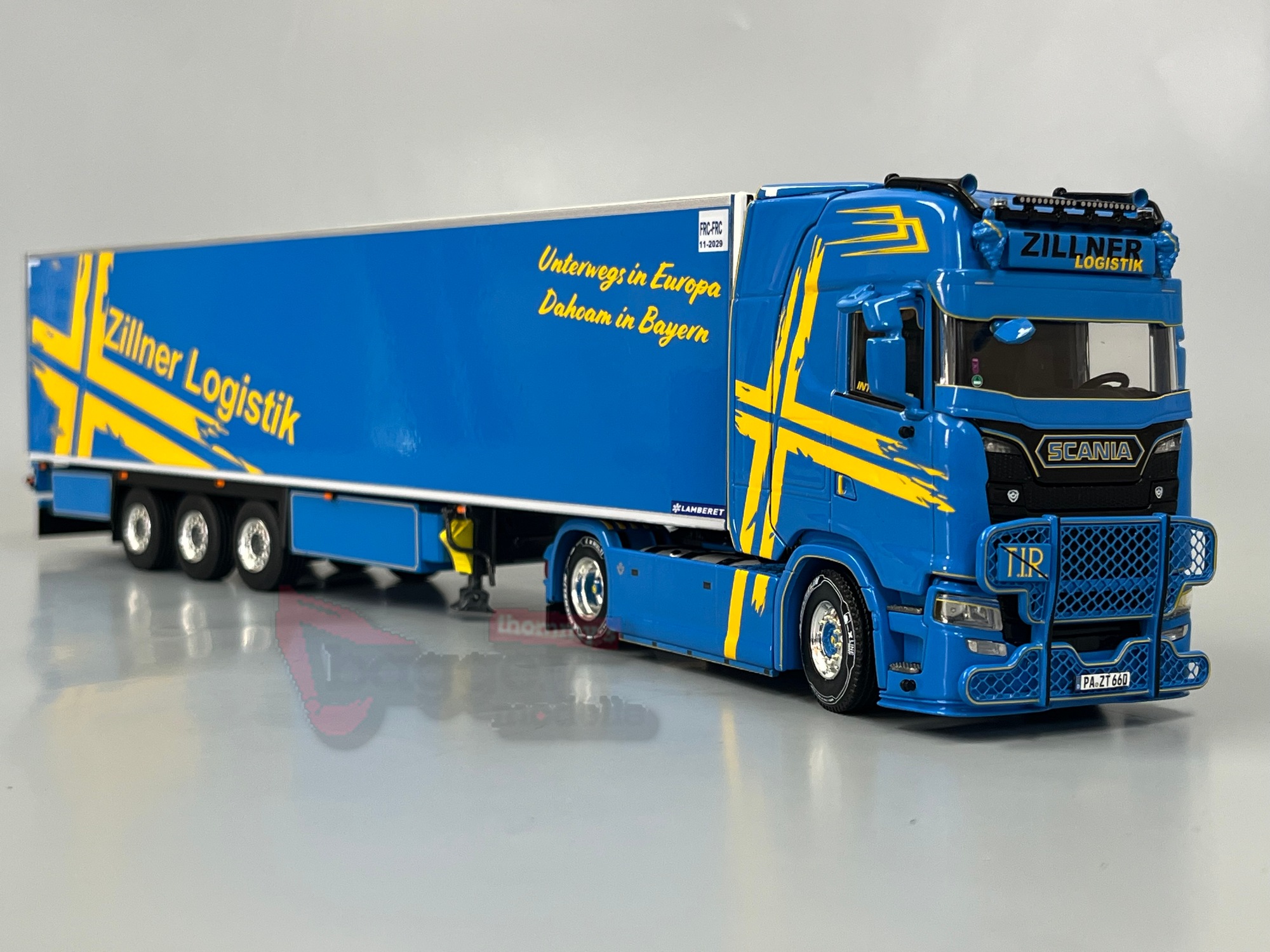 01-5207 - WSI - Scania S Highline CS 20H 4x2 Kühltransporter "Zillner" DE""