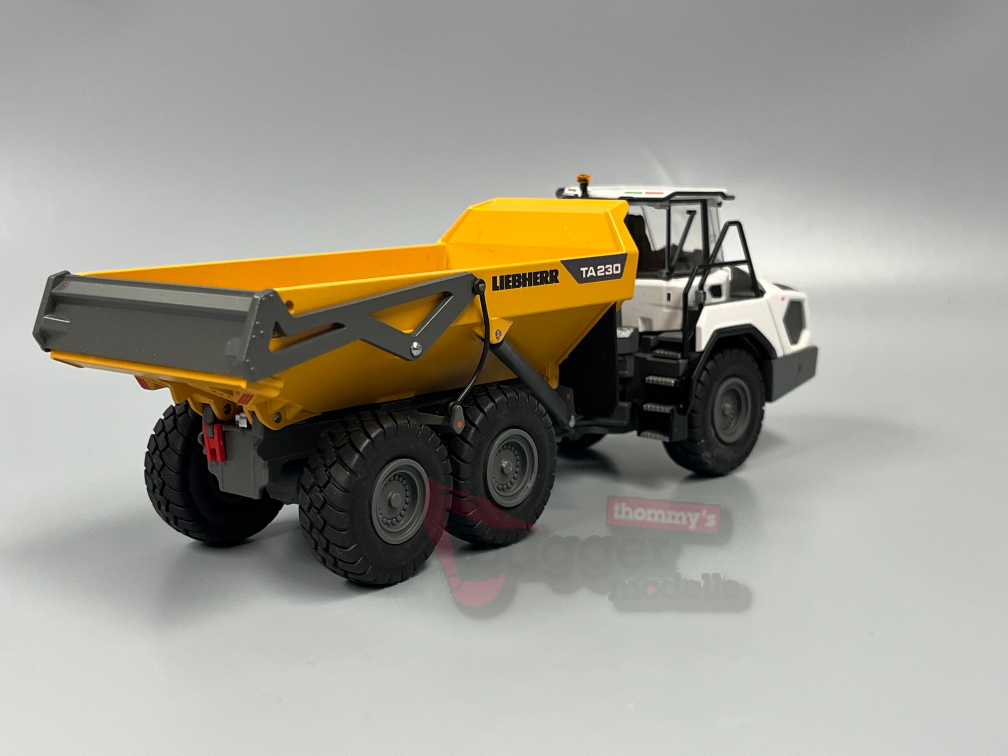 2769 - Conrad - Liebherr TA 230 Litronic Knickgelenkter  Muldenkipper