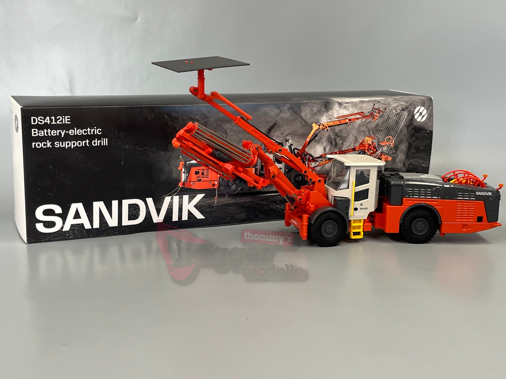 2528 - Conrad - Sandvik DS 412i  Gesteinsanker  Bohrgerät