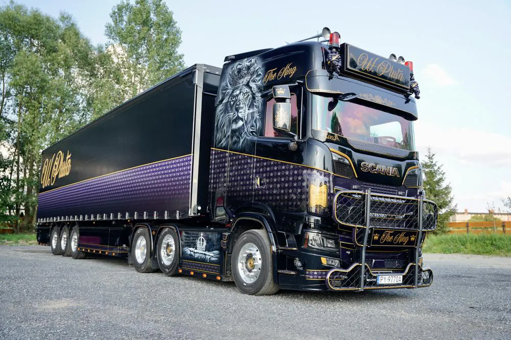 90874 -Tekno - Scania NGS Highline 6x2 mit Planenauflieger "PLUTA" PL