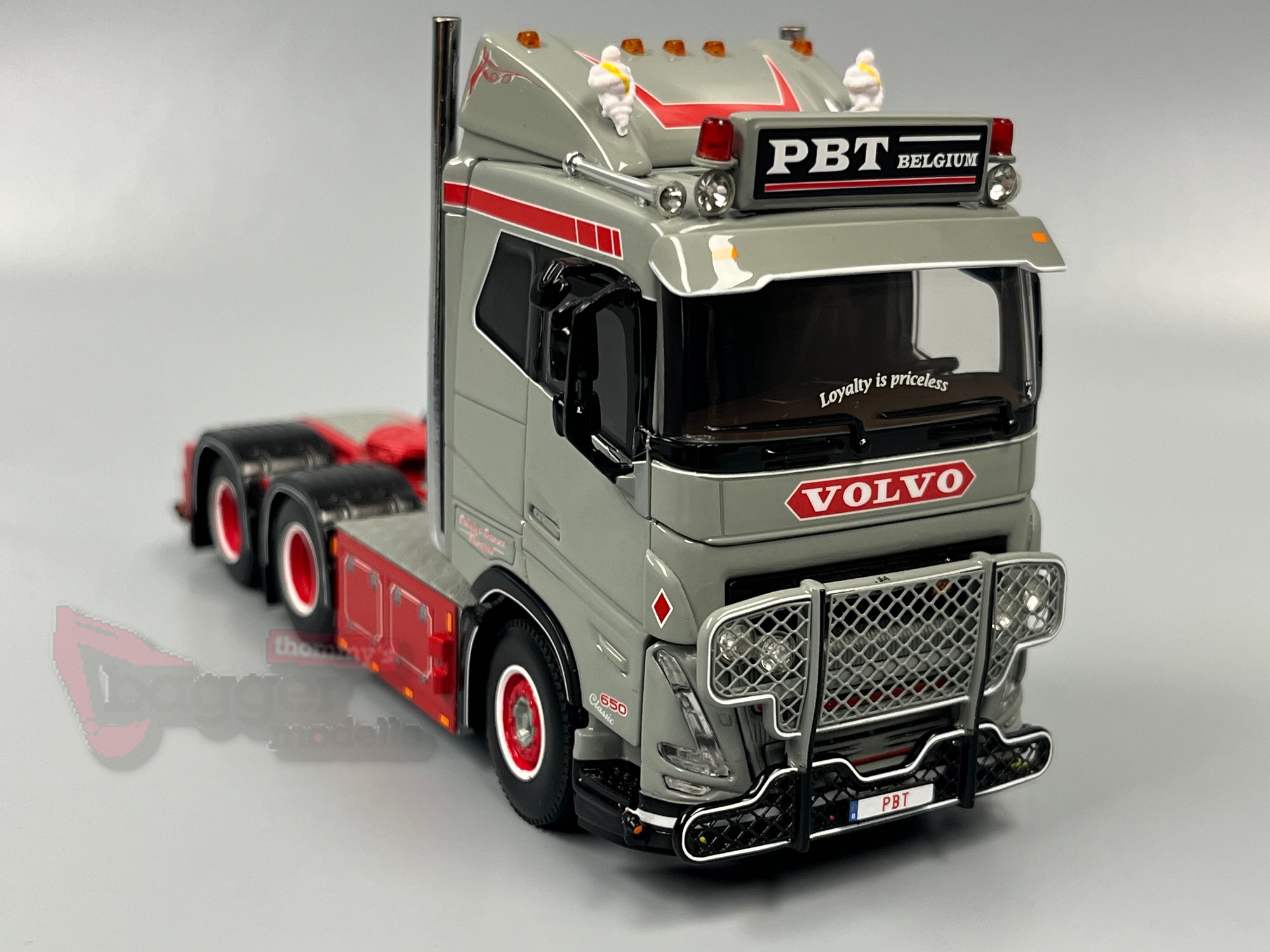 01-5237 - WSI -  VOLVO FH5 Schlafkabine 6x2 Nachlaufachse 3achs Zugmaschine "PBT Belgium"