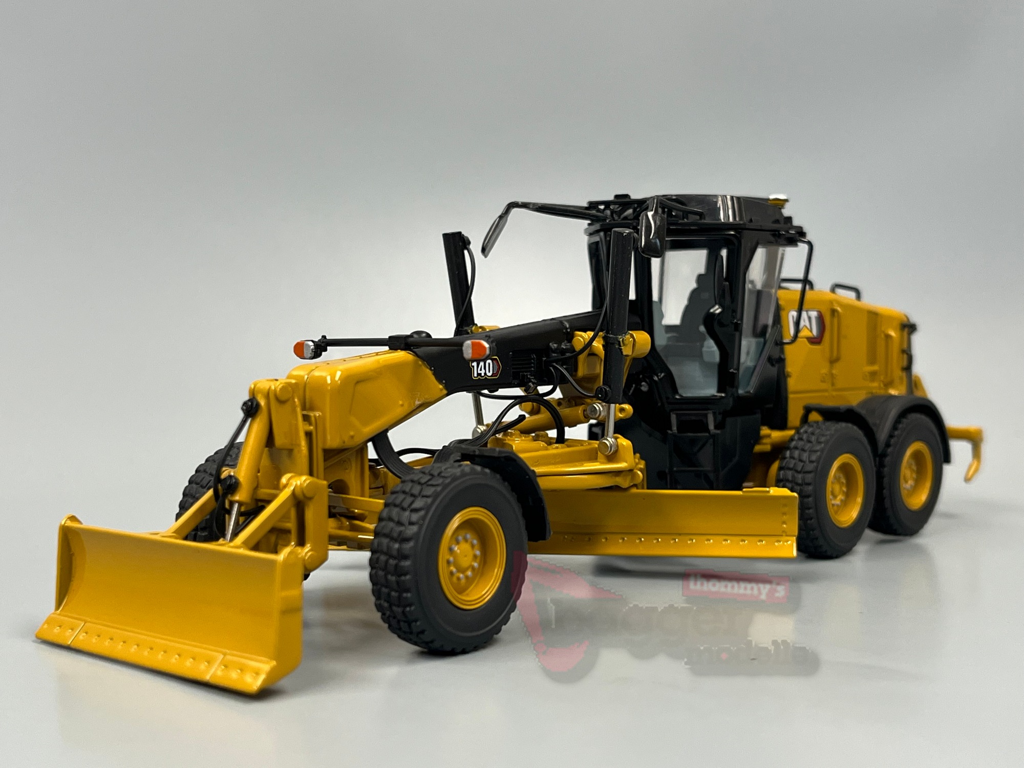 85796 -DCM -CAT 140 Motor Grader Joy