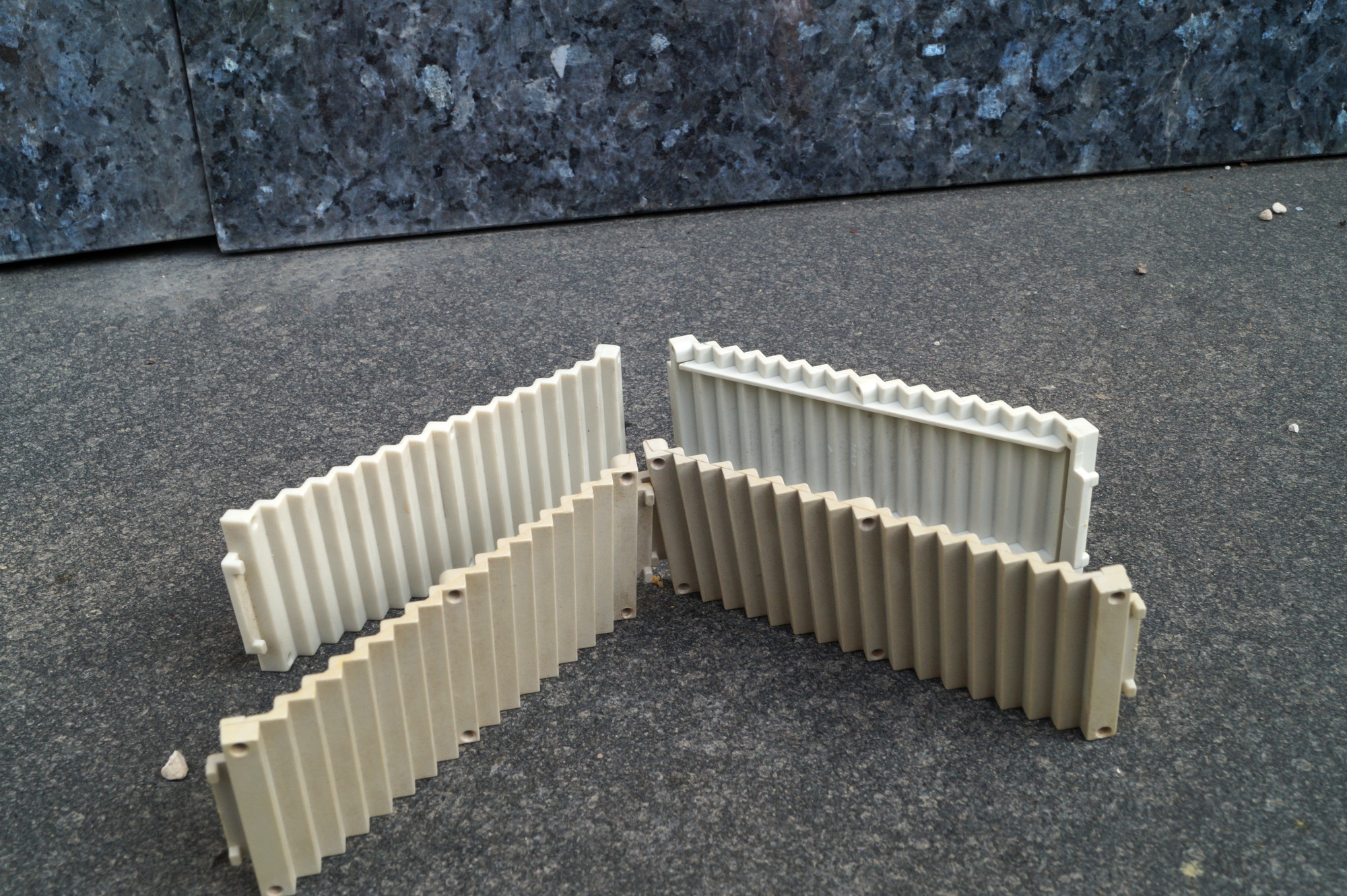 Zubehör 4x Platten aus Kunstoff Länge 10cm Breite 4cm