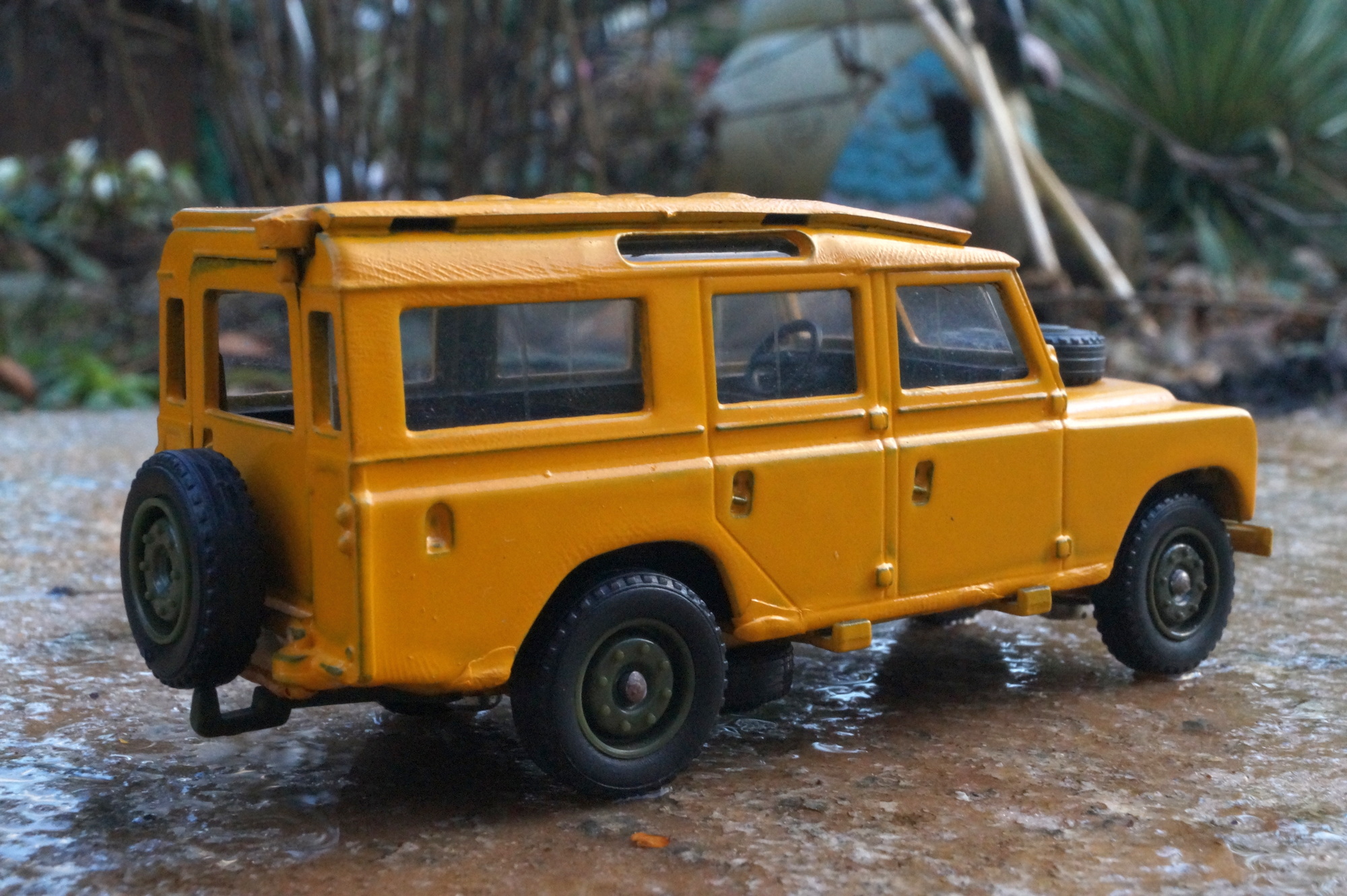 Land Rover Auto  1:43