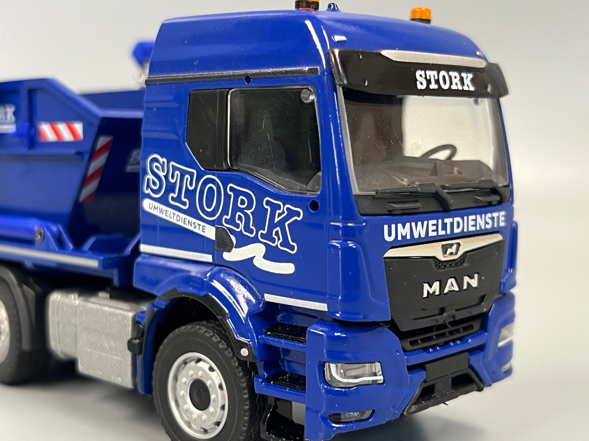 81264-2 - Conrad - MAN TGS TM mit MEILLER Absetzkipper -Storck
