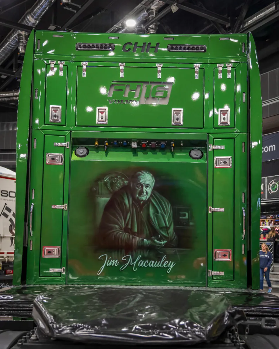 90151 -Tekno - Volvo FH05 Globetrotter XL 8x4 Schwerlast-Sattelzugmaschine "Cadzow"