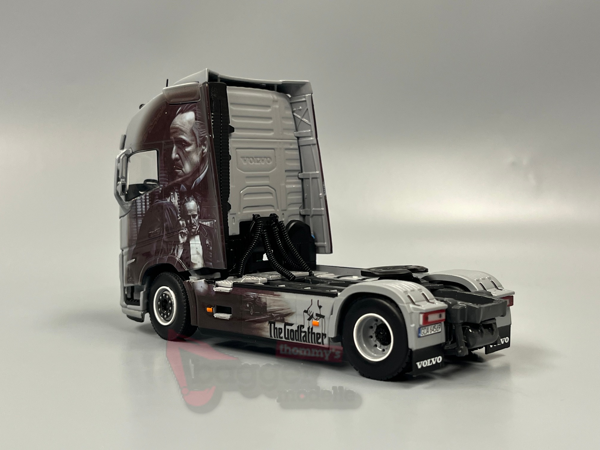 01-4971 -WSI -Volvo FH5 Globetrotter XL 4x2 Zugmaschine - Repinski - PL