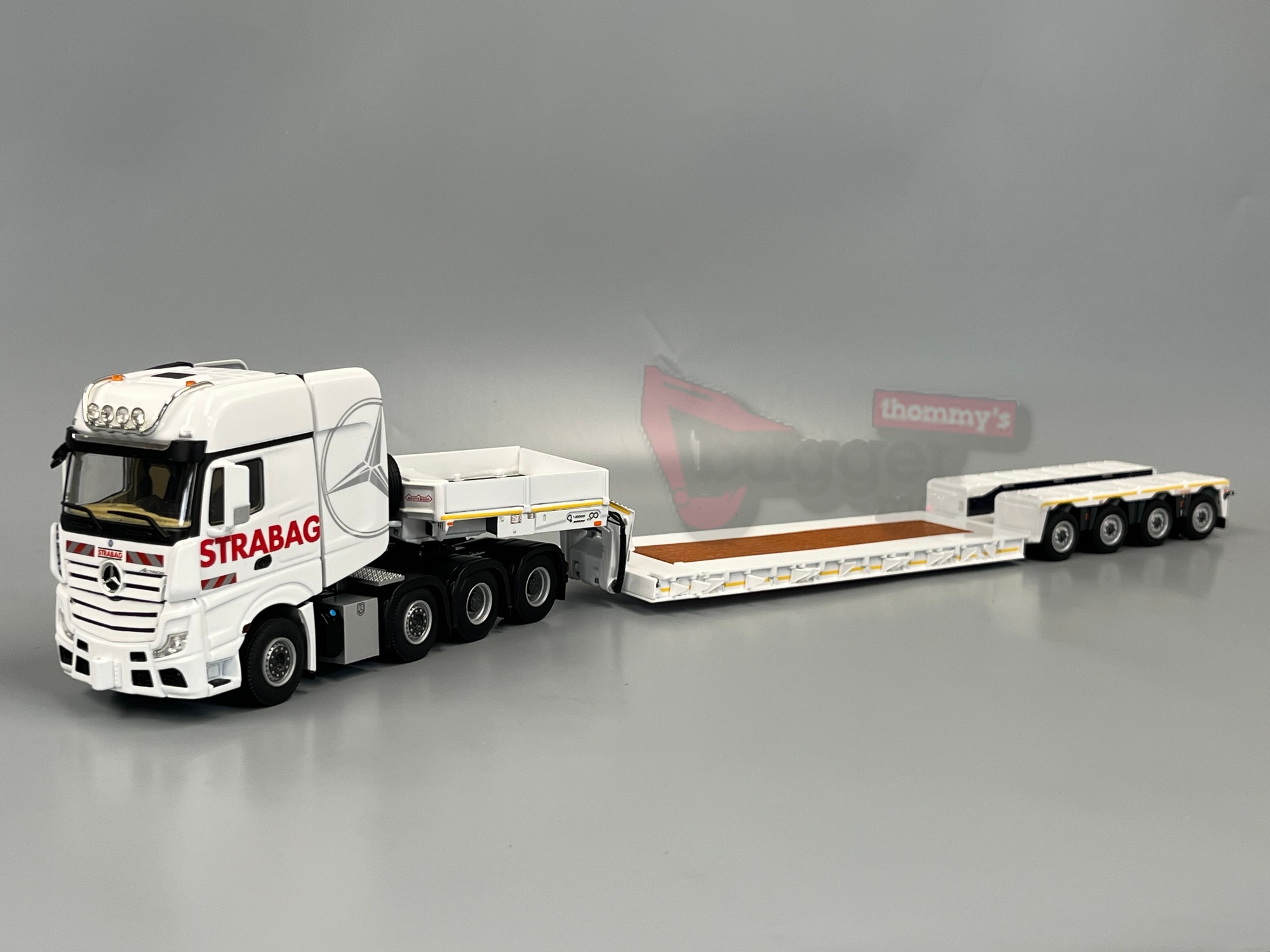 02-3887 -Thommy´s - Mercedes Benz Actros MP5 SLT Giga Space 8X4  Tieflader 4 achs  "Strabag"