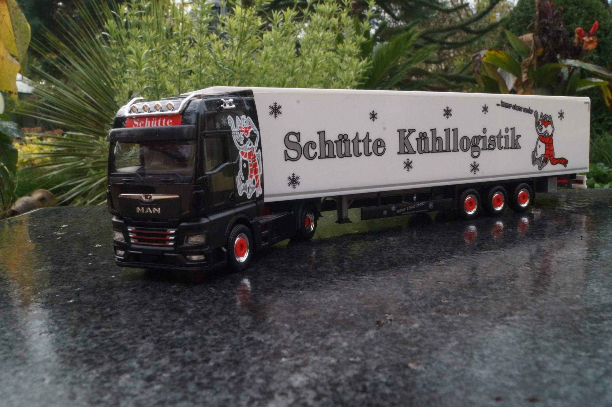 315401 - Herpa - MAN TGX GX Koffer-Sattelzug 15m „Schütte Kühllogistik“