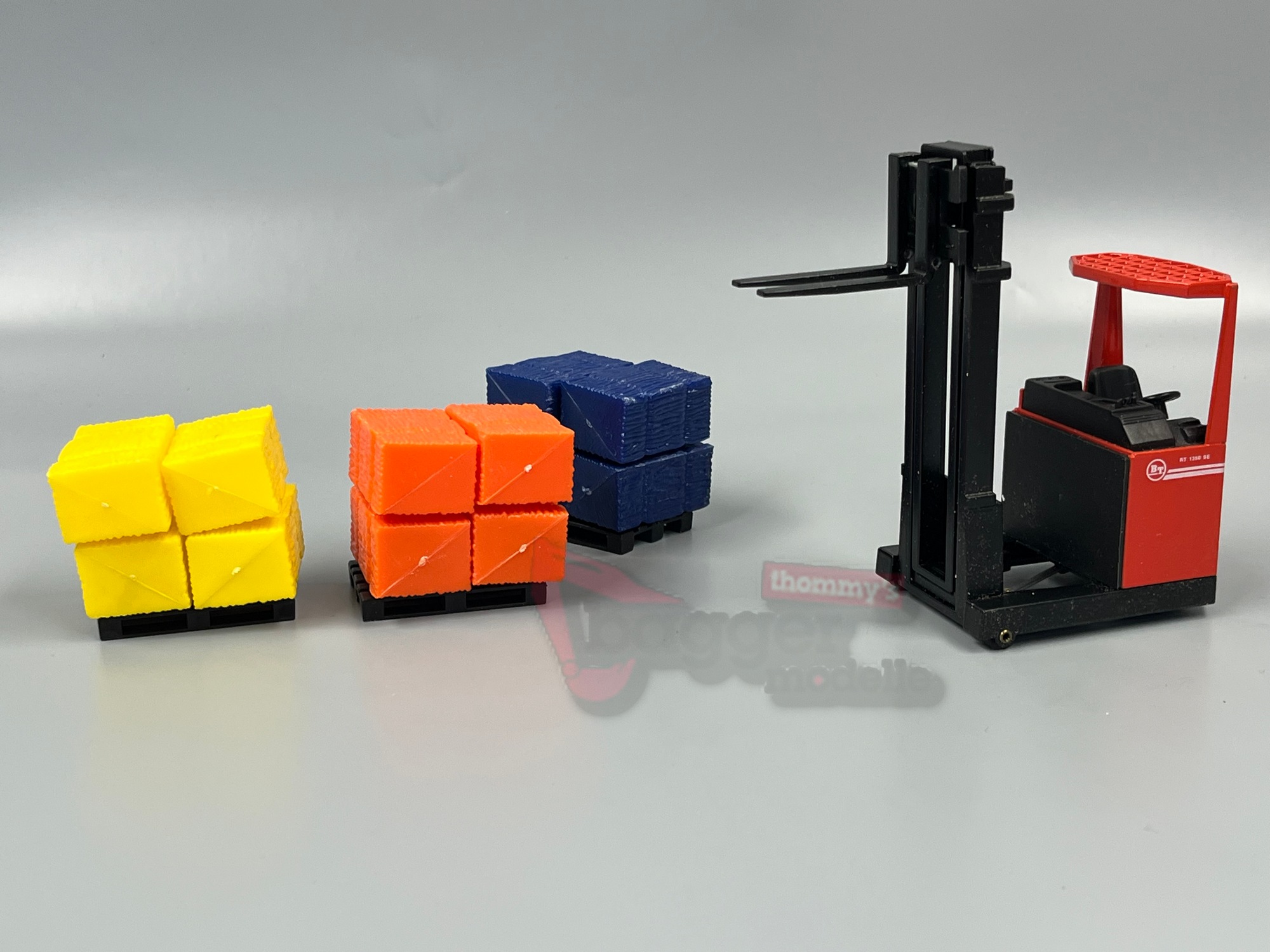 188 - Joal - BT RT 1350 SE Seitengabelstapler 1:24