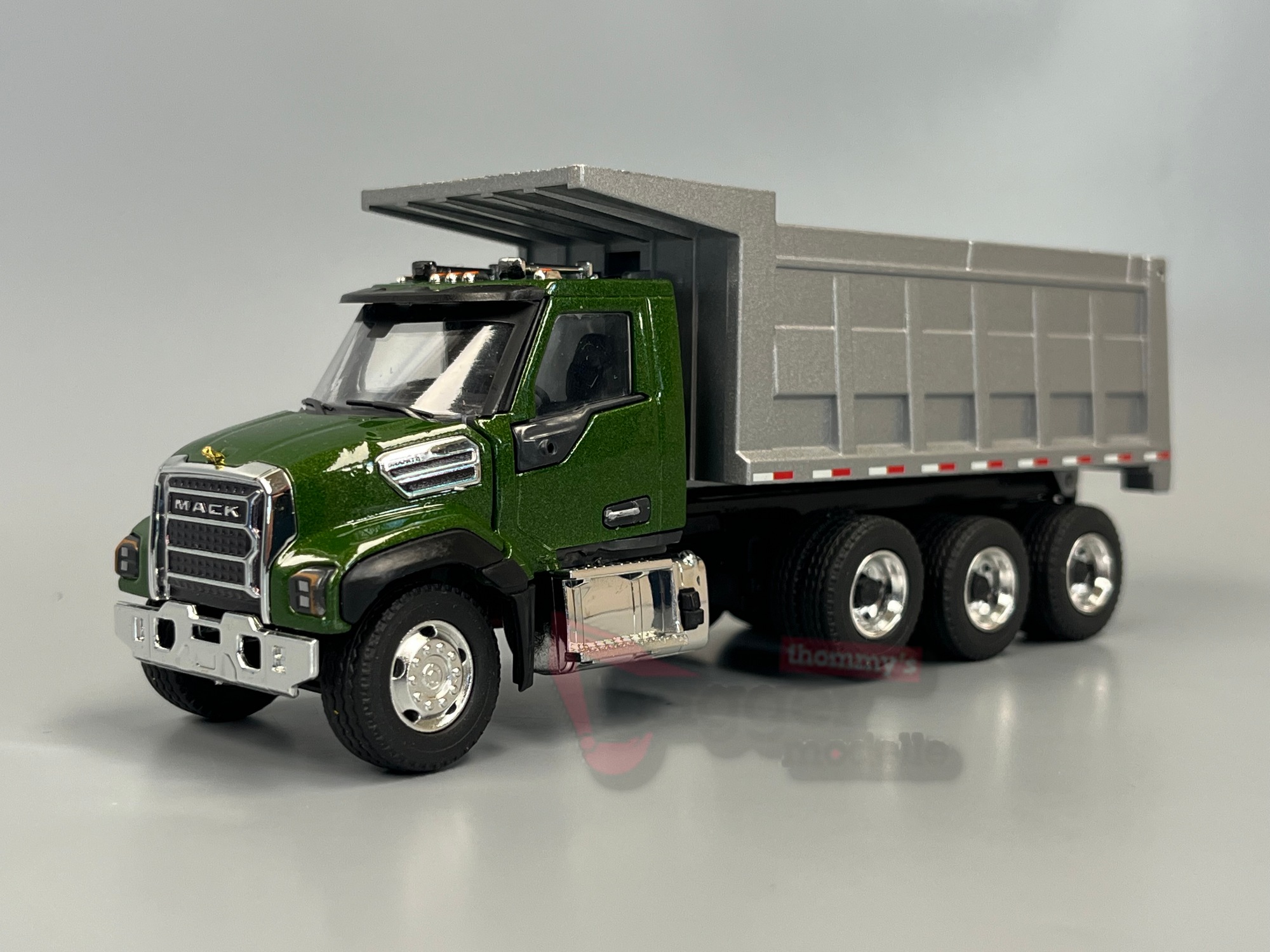 86105 - Conrad  - Mack Granite mit Kippmulde