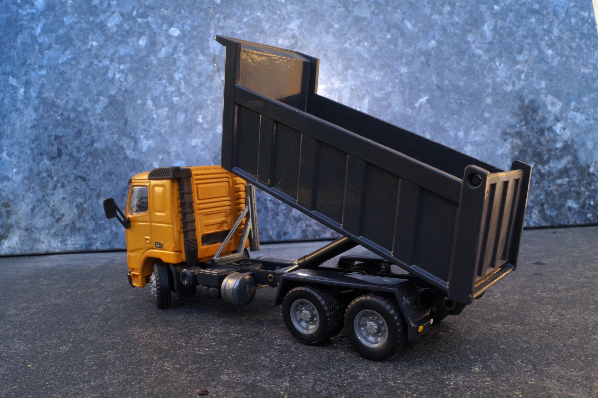 Volvo FH 12 3achs Kipper