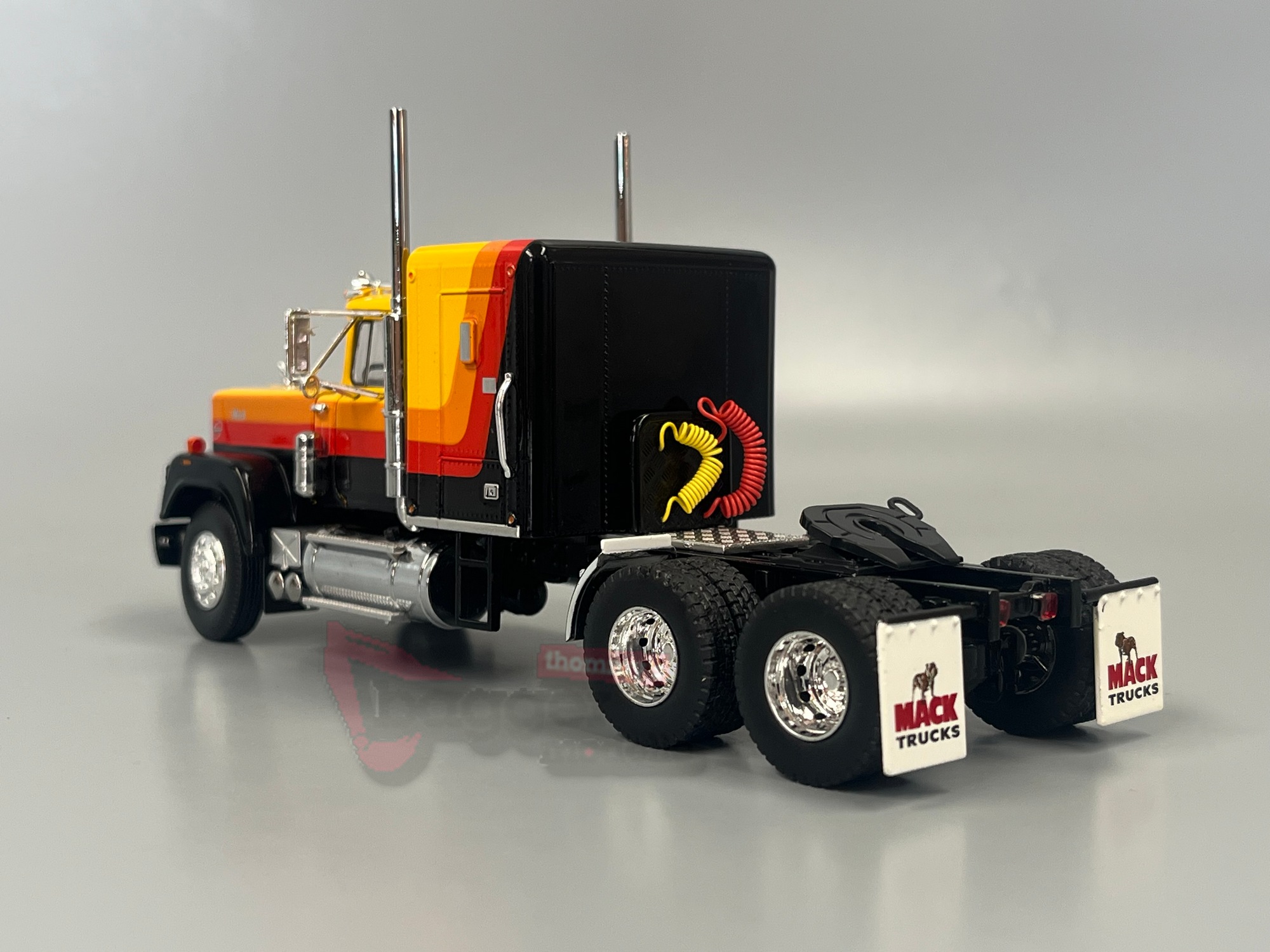 89357 - Tekno - MACK Super Liner 3achs Zugmaschine