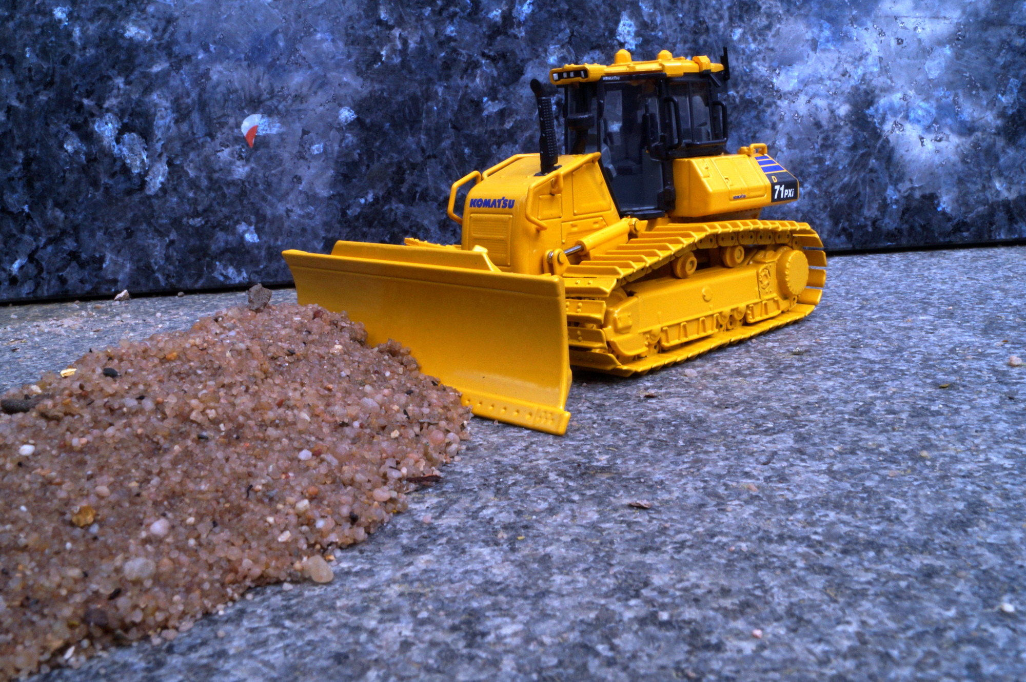 503425 - First Gear - KOMATSU Raupe D71PXi-24