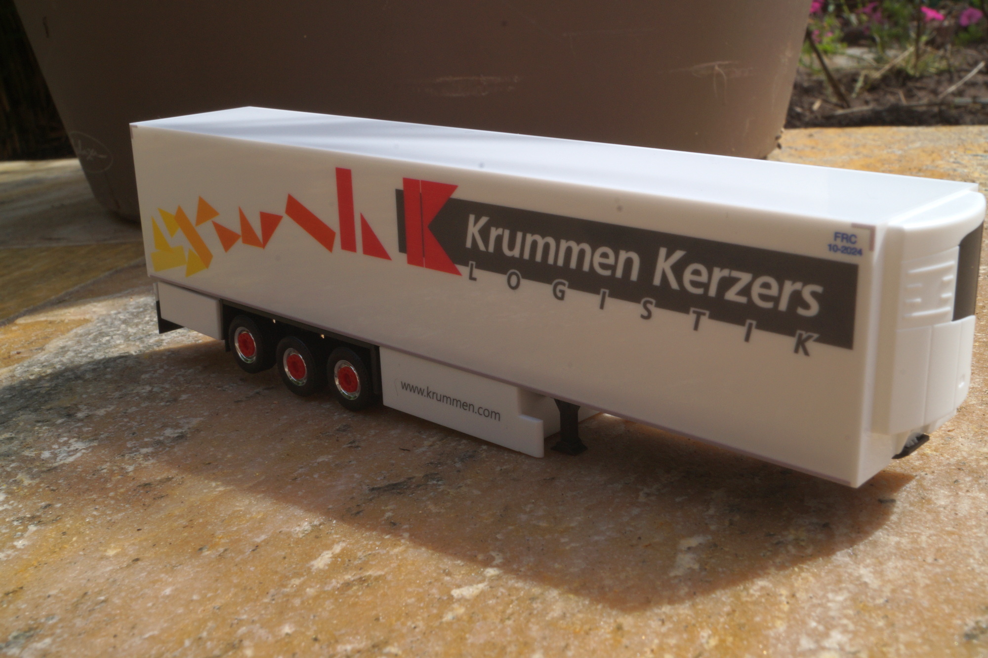 942003-1 -Herpa - Zubehör Kühlkoffer-Sattelzug "Krummen Kerzers" CH