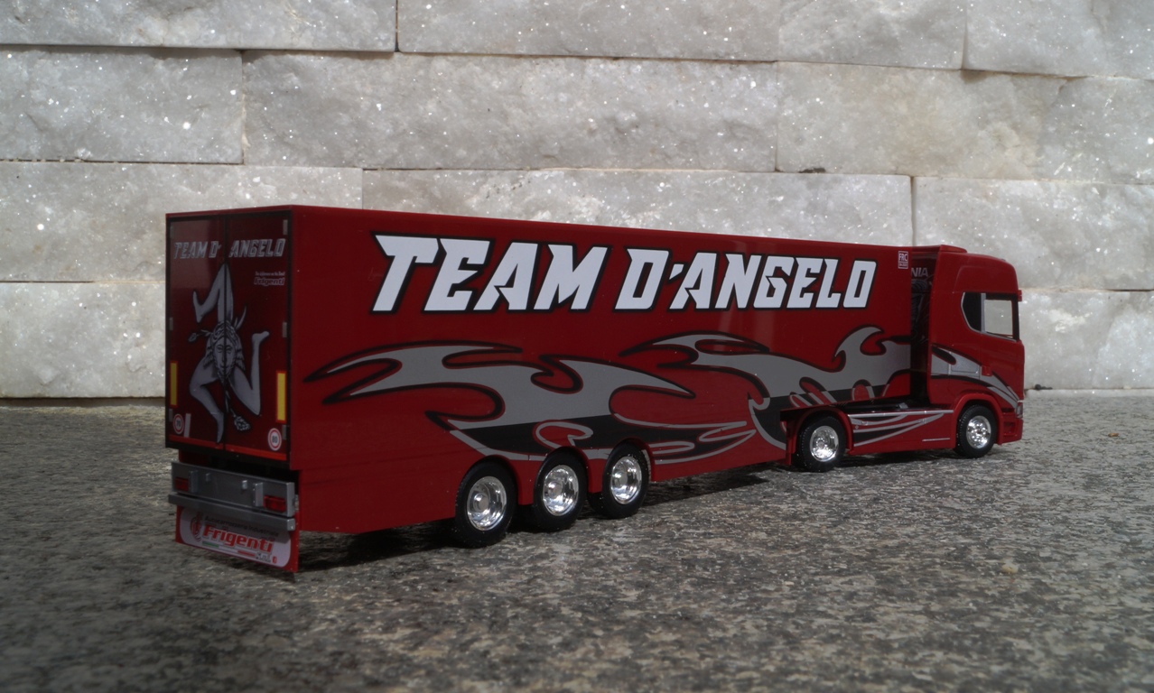 309929 - Herpa -Scania CS 20 Hochdach Kühlkoffer-Sattelzug "Team D’Angelo" (I)