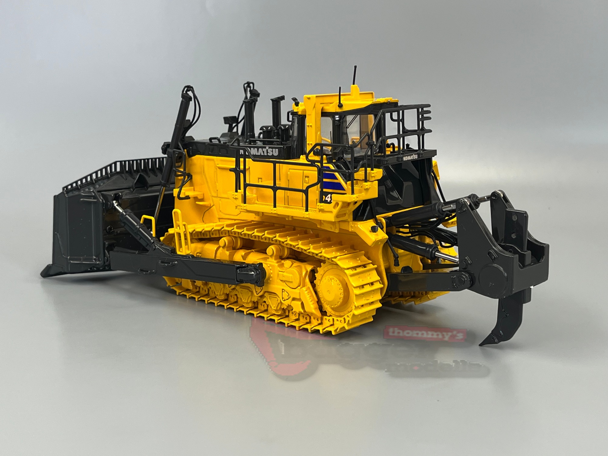 503482 - First Gear - Komatsu  D475A-8  Raupe mit Aufreißer